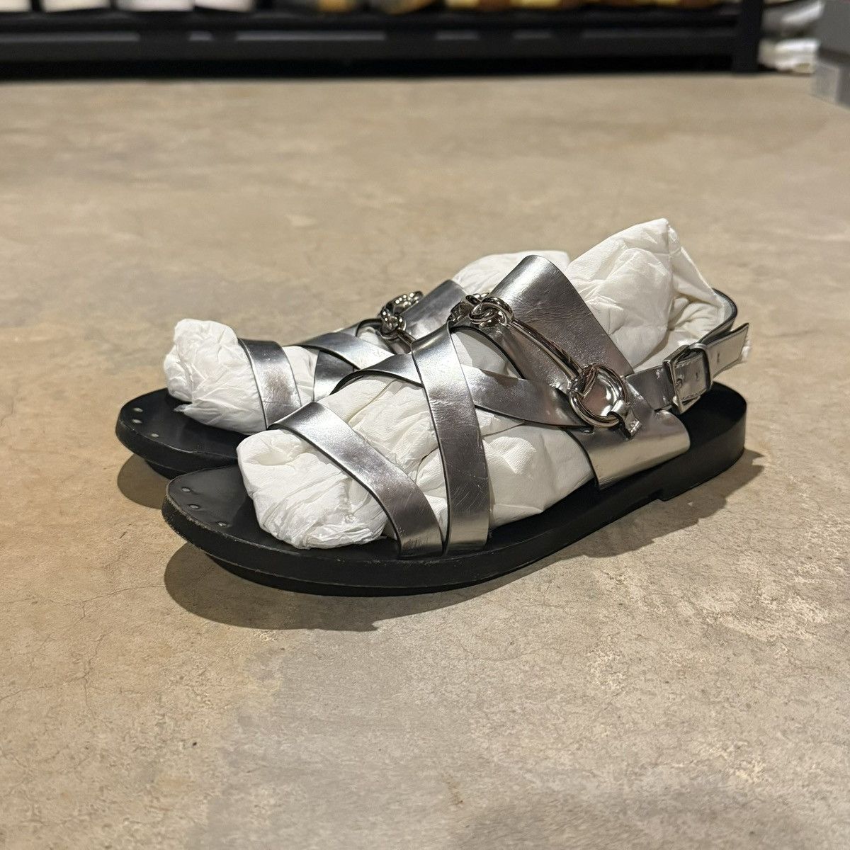 Gucci Gucci Silver Leather Horsebit Strappy Flat Sandals EU 37 Size US 7 / IT 37 - 3 Thumbnail