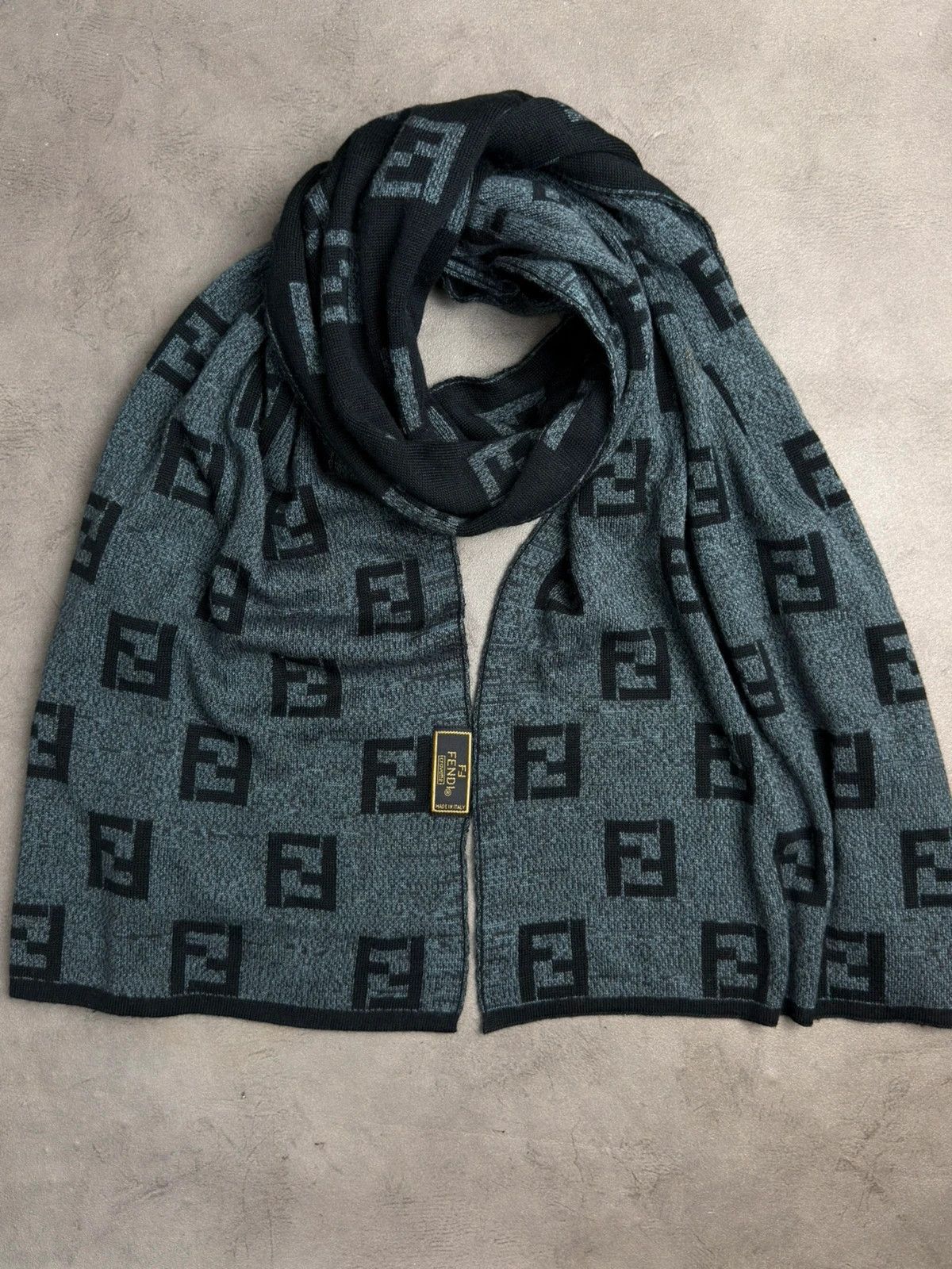 Fendi Fendi Roma made in Italy lambwool double sided scarf Size ONE SIZE - 1 Thumbnail
