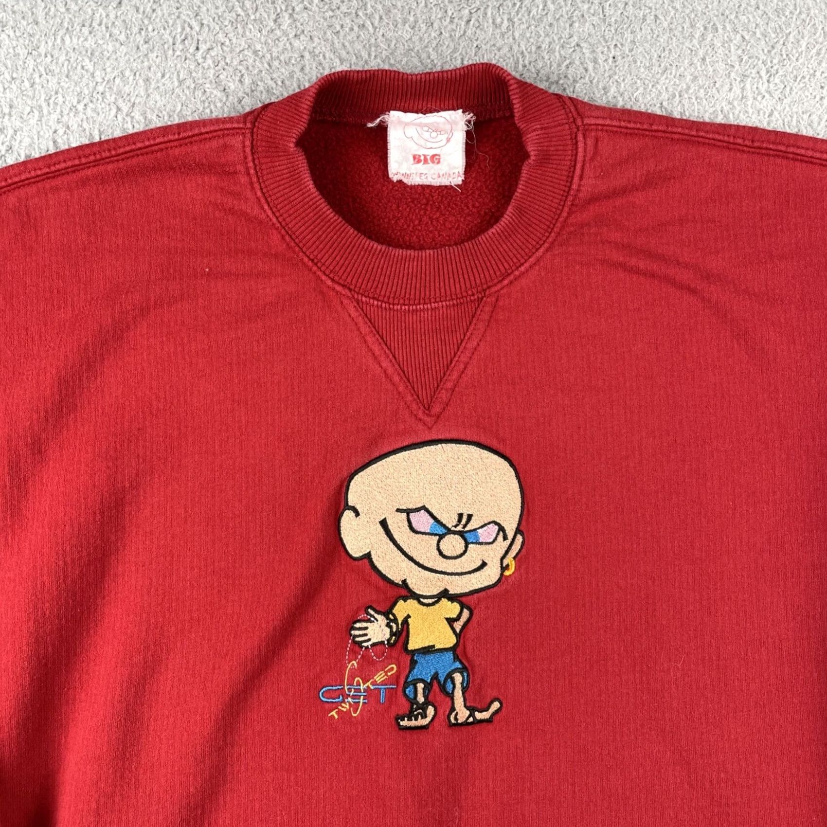 Vintage VINTAGE Winnipeg Canada Men’s XL Red Pull Over Sweatshirt 90s Big Sweatshirt Mens Red 90s Canada XL Size US XL / EU 56 / 4 - 2 Thumbnail
