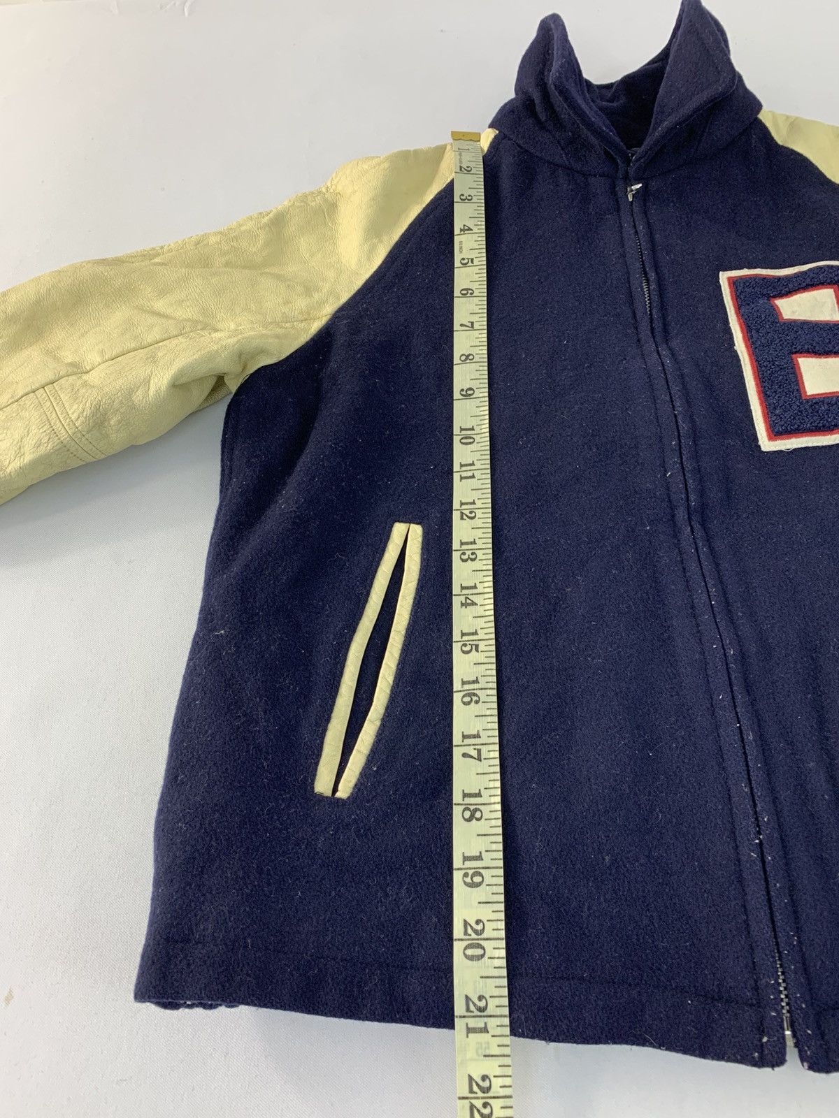 Japanese Brand × Vintage Comme Ca Boys Leather Sleeve Varsity Bomber Jacket Padded Size US S / EU 44-46 / 1 - 9 Thumbnail