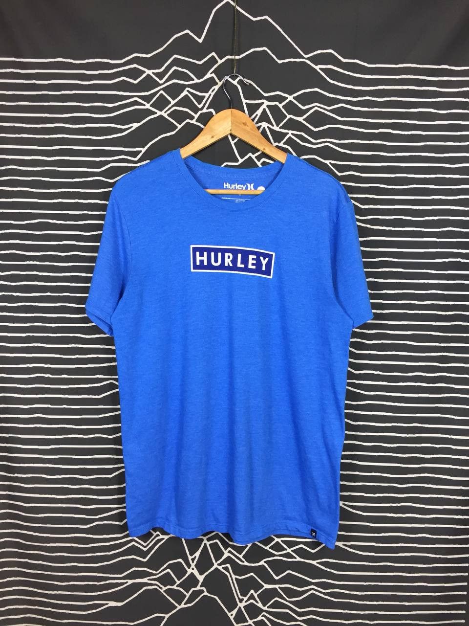 Hurley × Vintage Hurley Box Logo Spell Out Streetwear Tee Size US L / EU 52-54 / 3 - 1 Thumbnail