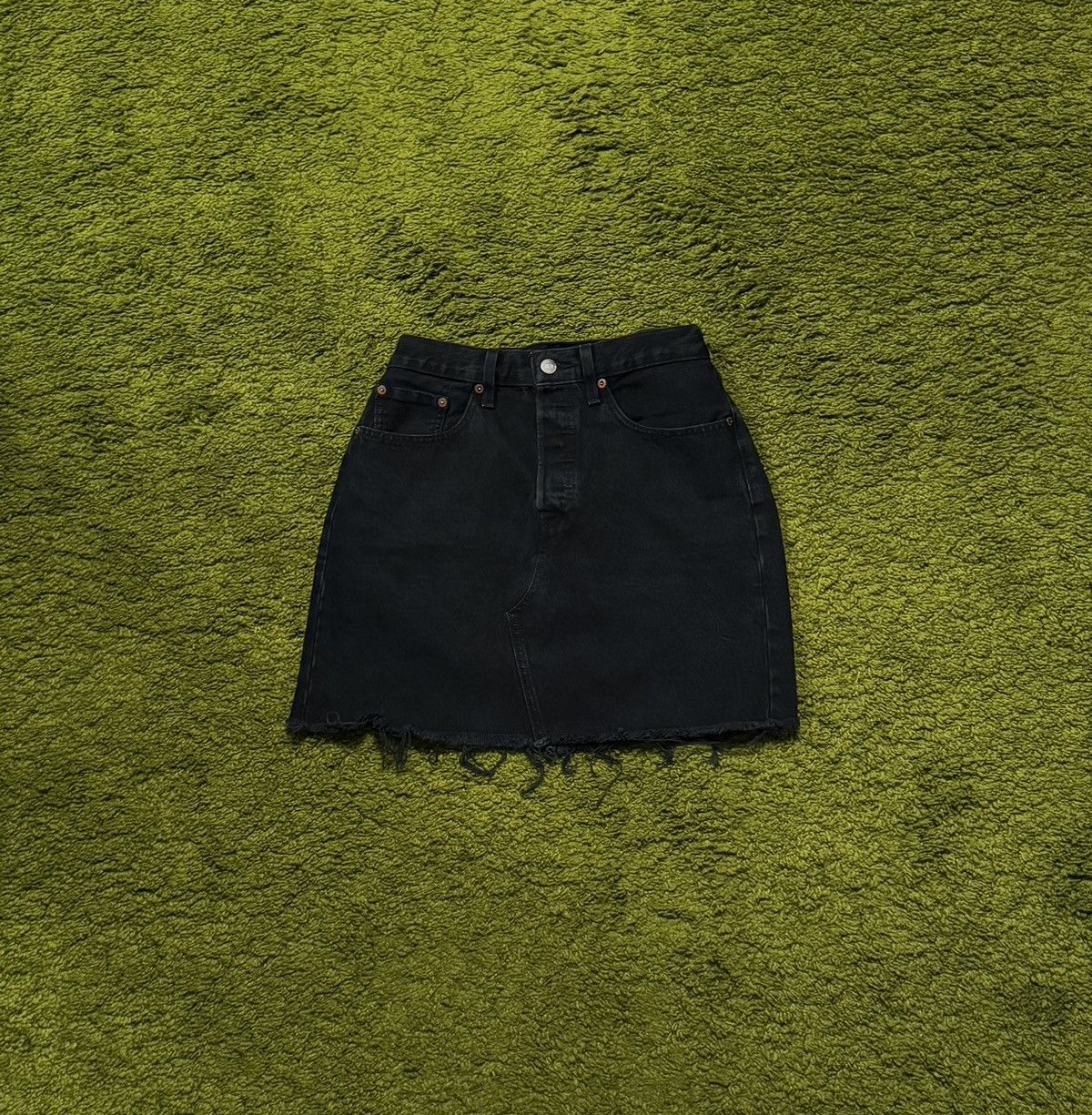 Designer × Levi's Levi’s factory distressed mini skirt Size 28" / US 6 / IT 42 - 1 Thumbnail