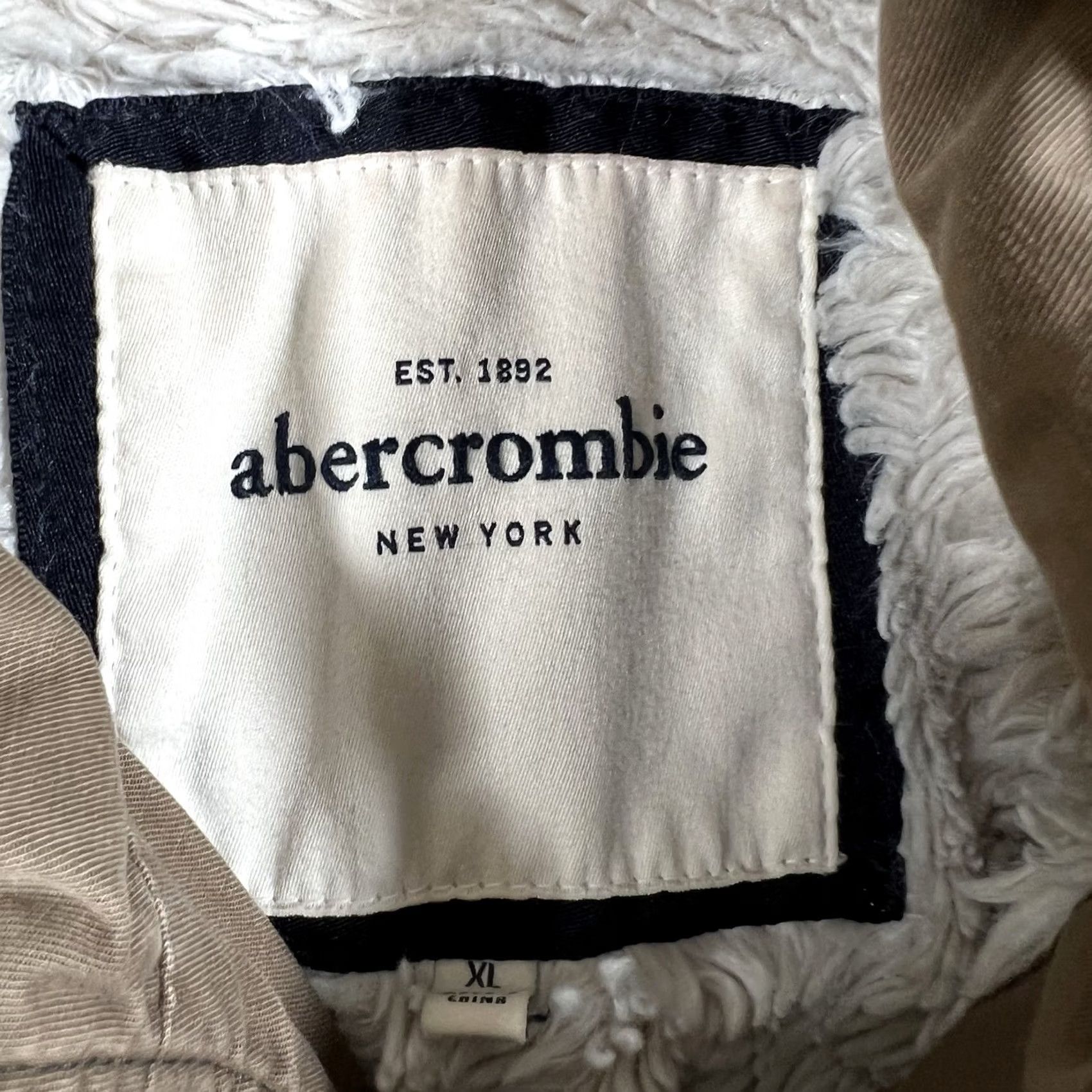 Abercrombie & Fitch VINTAGE Abercrombie & Fitch Women’s Military Jacket XL Brown Sherpa Lined Cotton Military Jacket Women XL Brown Size XL / US 12-14 / IT 48-50 - 4 Thumbnail