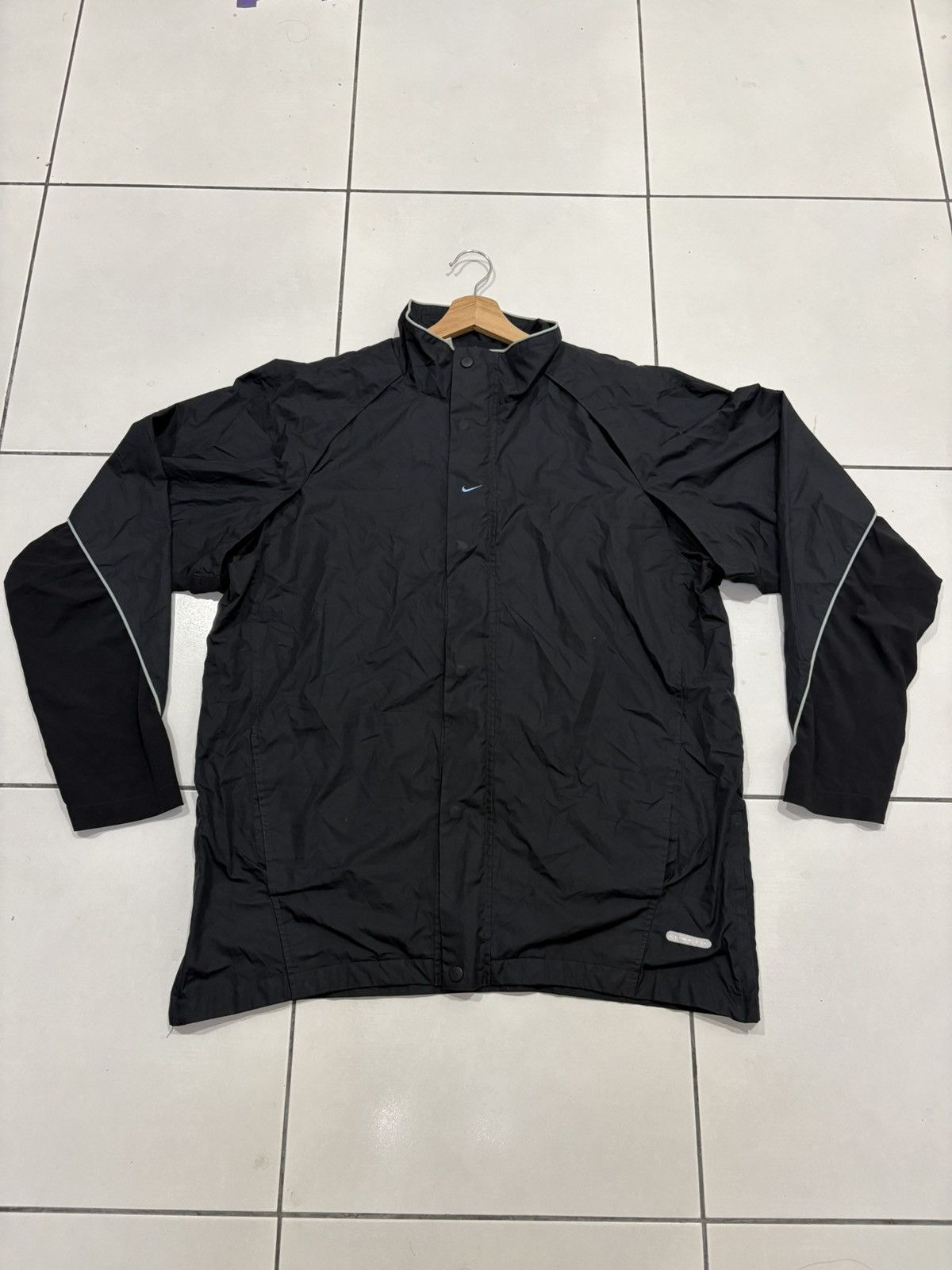 Nike Nike Old School Vintage Swoosh Windbreaker Jacket Size US XL / EU 56 / 4 - 1 Thumbnail