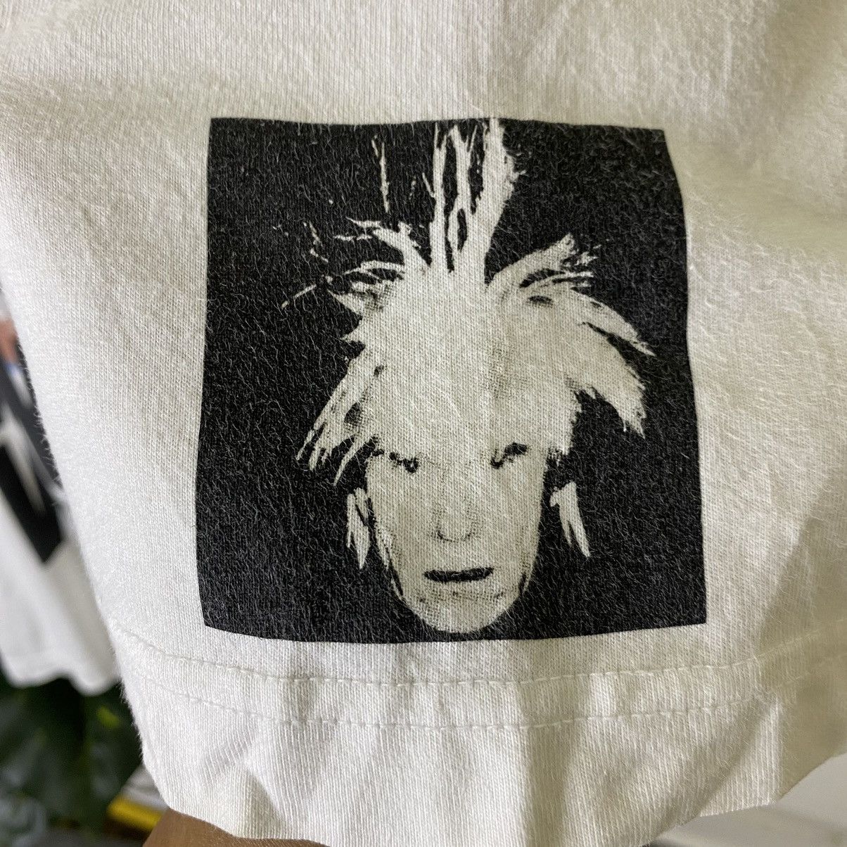 Andy Warhol × Uniqlo Andy Warhol Everybody Must Have A Fantasy Skulls Artwork Tee Size US L / EU 52-54 / 3 - 8 Thumbnail