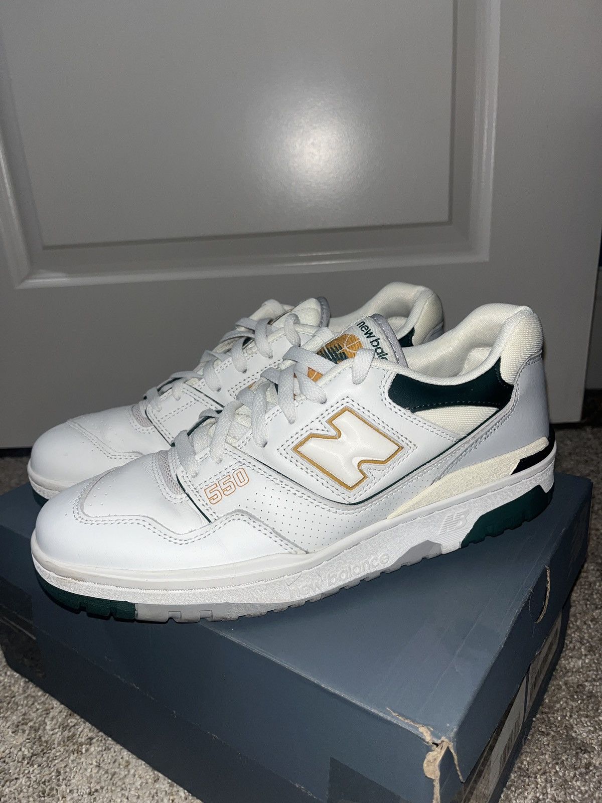 New Balance New Balance 550 Nightwatch Green / Gently Used / BB550PWC Size US 10.5 / EU 43-44 - 2 Thumbnail