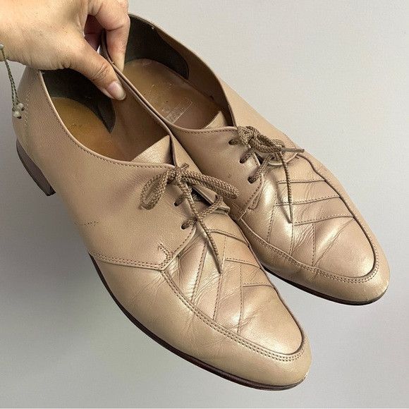 Vintage Vintage Taupe Leather Oxford Shoes - 10.5, Canada 🇨🇦 Size US 10.5 / EU 43-44 - 1 Thumbnail