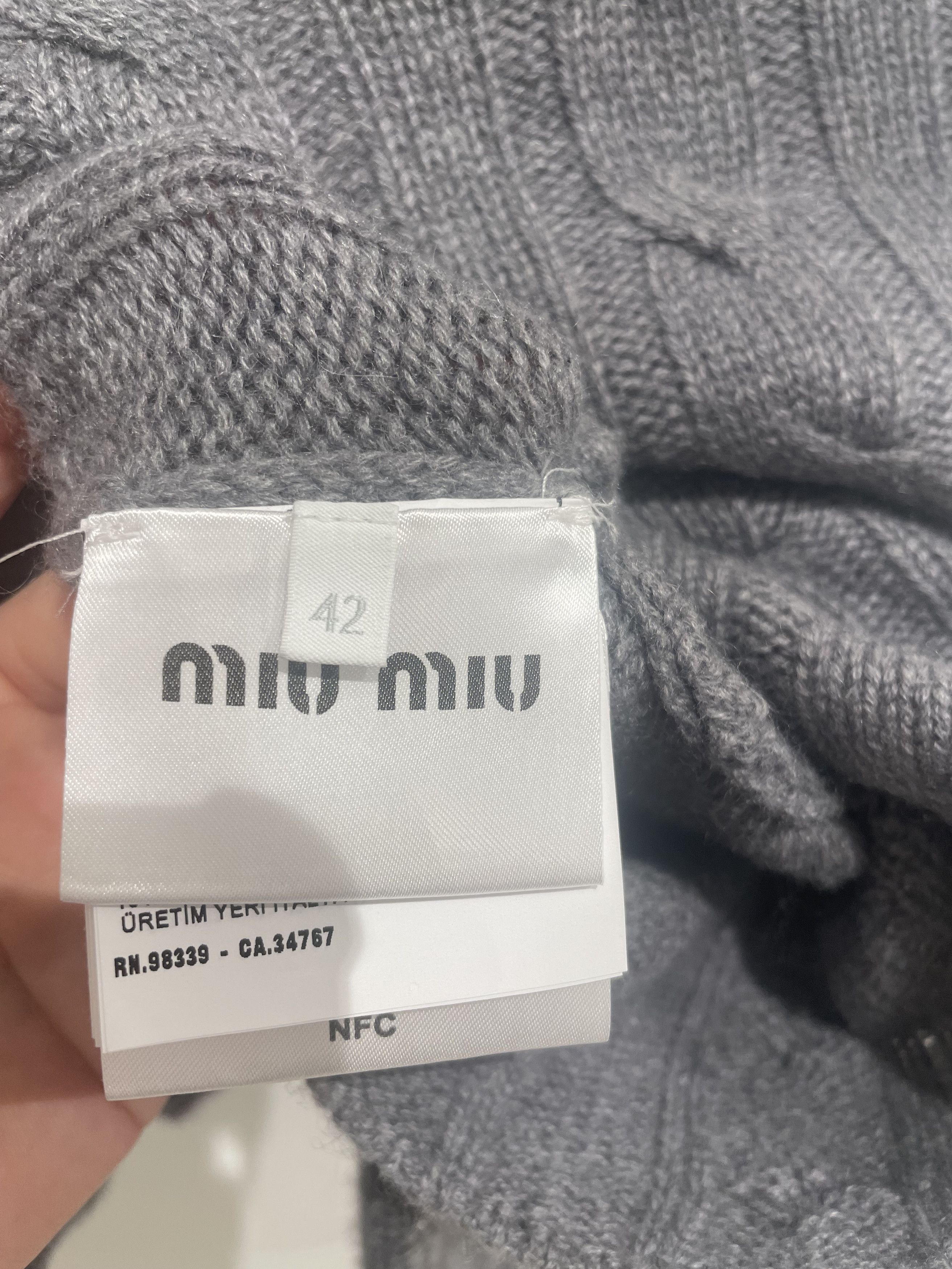 Miu Miu × Prada Iconic Cropped Runway Sweater Size US M / EU 48-50 / 2 - 6 Thumbnail