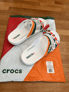 Crocs Imran Potato Caveman Slippers U.S Size Small (6-8) Brand NEW! 