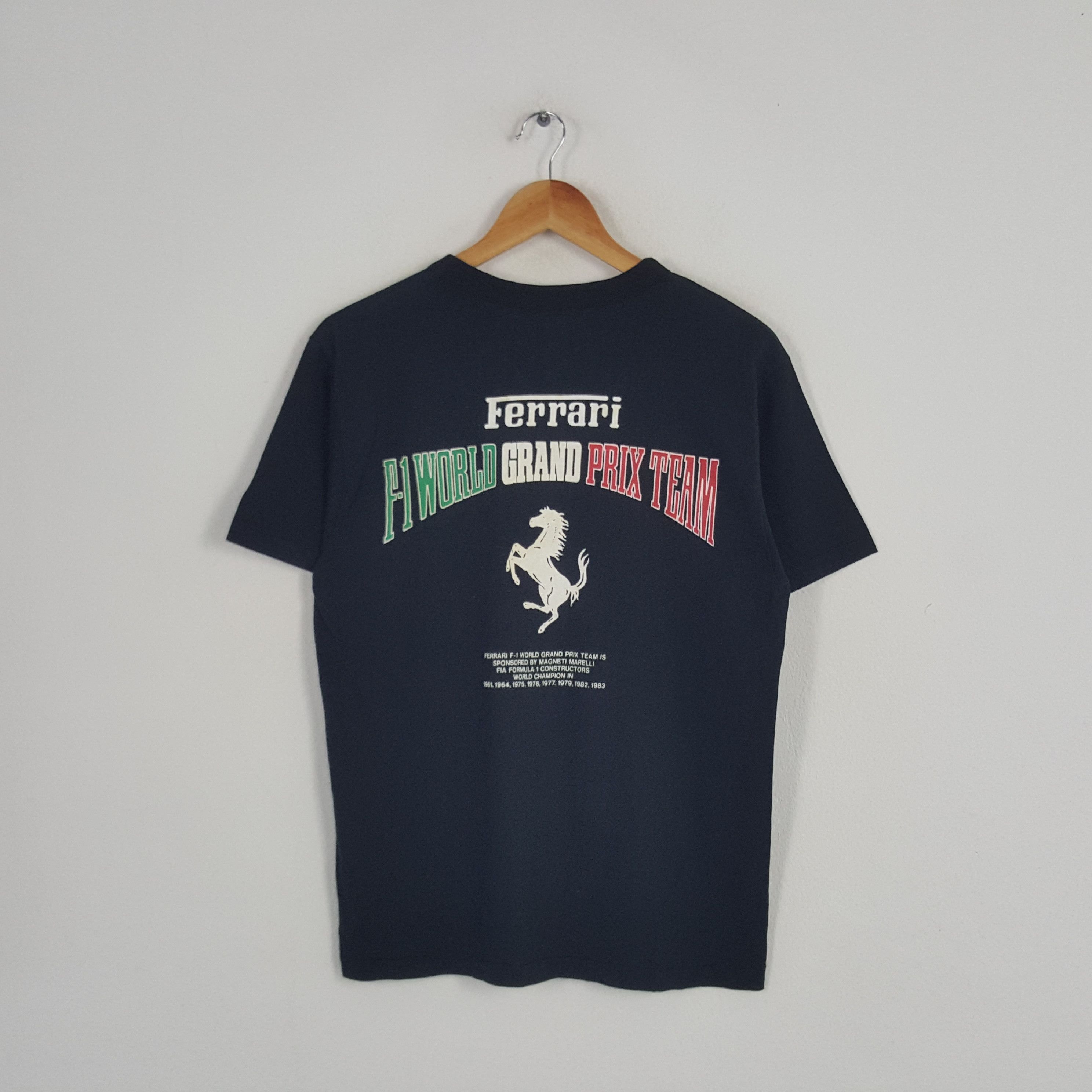Ferrari Vintage Ferrari F1 World Grand Prix Racing Tshirt C219N54 Size US M / EU 48-50 / 2 - 1 Thumbnail