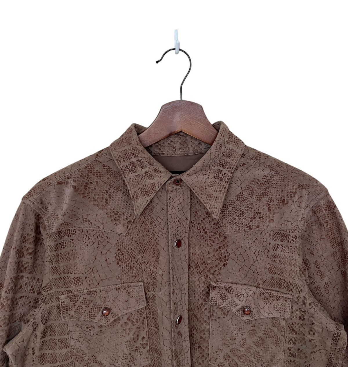 If Six Was Nine × Japanese Brand × Vintage Vintage Brand Out of Curiosity Snake Skin Shirt 1990s Size US M / EU 48-50 / 2 - 3 Thumbnail