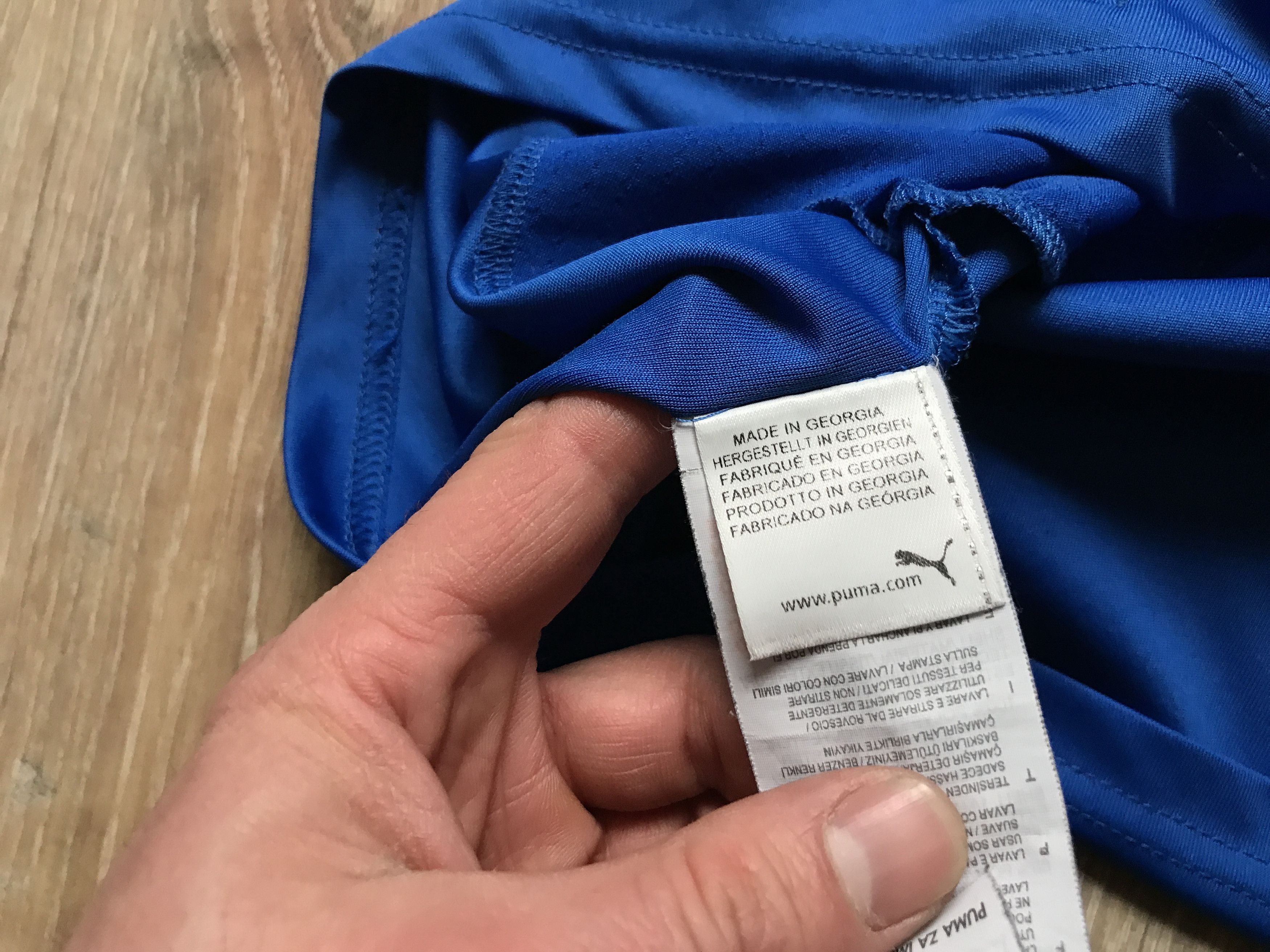 Puma × Vintage Vintage Puma Italy Home Football Shirt #9 Mario Balotelli Size US M / EU 48-50 / 2 - 9 Thumbnail