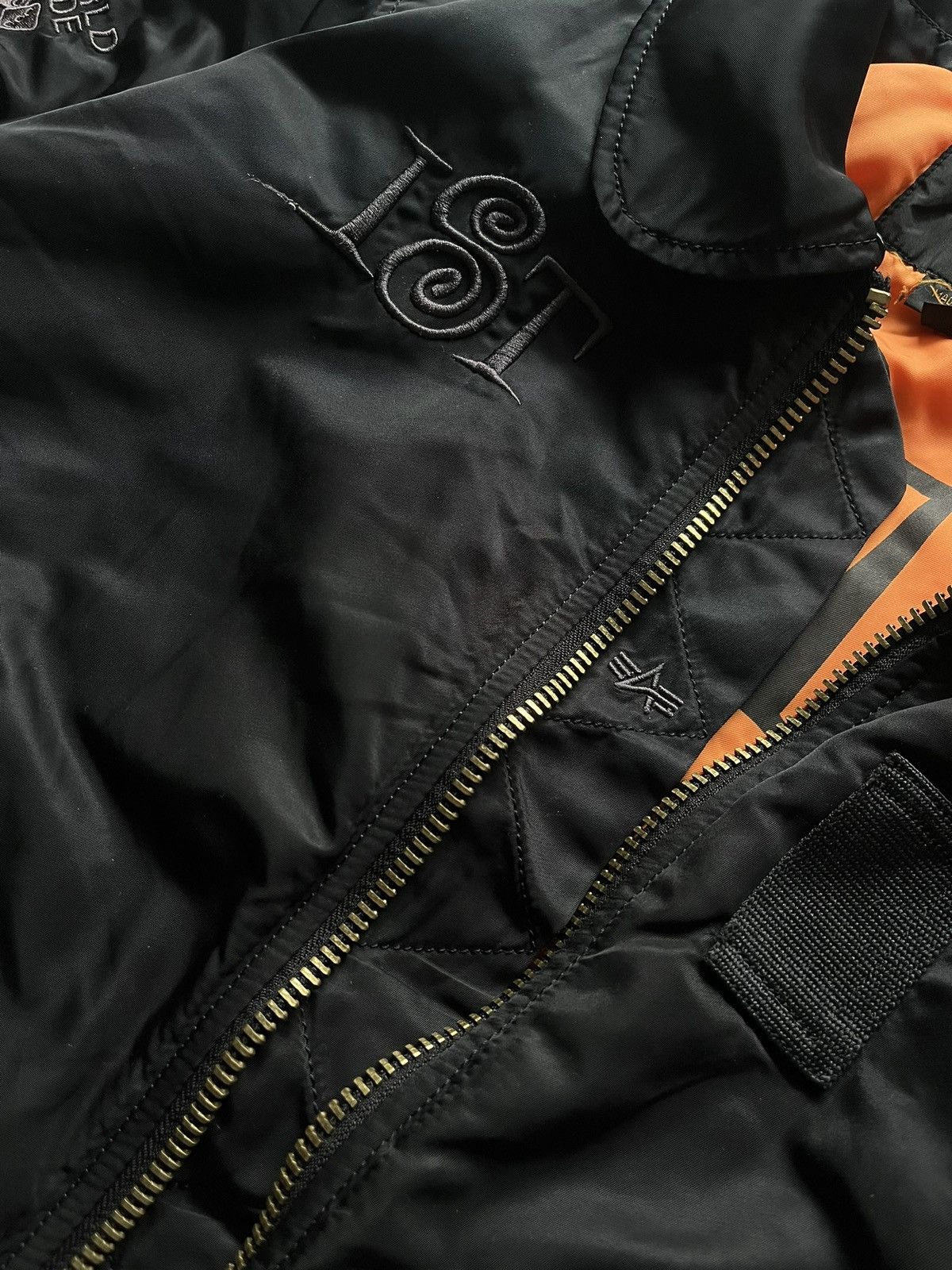 Alpha Industries × Stussy Stussy x Alpha Industries Bomber Very Rare 1/1 Boxy Sample Size US S / EU 44-46 / 1 - 24 Thumbnail