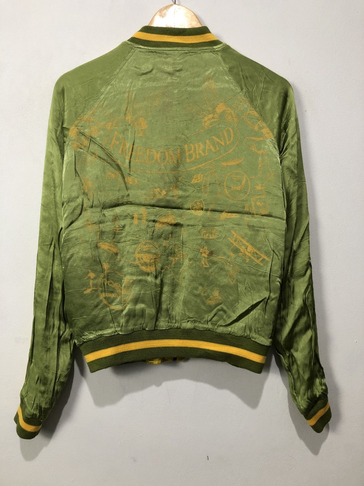 Vintage Vintage Freedom Brand Reversible Sukajan Rayon Jacket Size US M / EU 48-50 / 2 - 5 Thumbnail