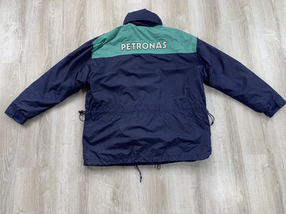 Red Bull Mens vintage jacket Sauber Petronas Red Bull Size L Size US L / EU 52-54 / 3 - 14 Thumbnail