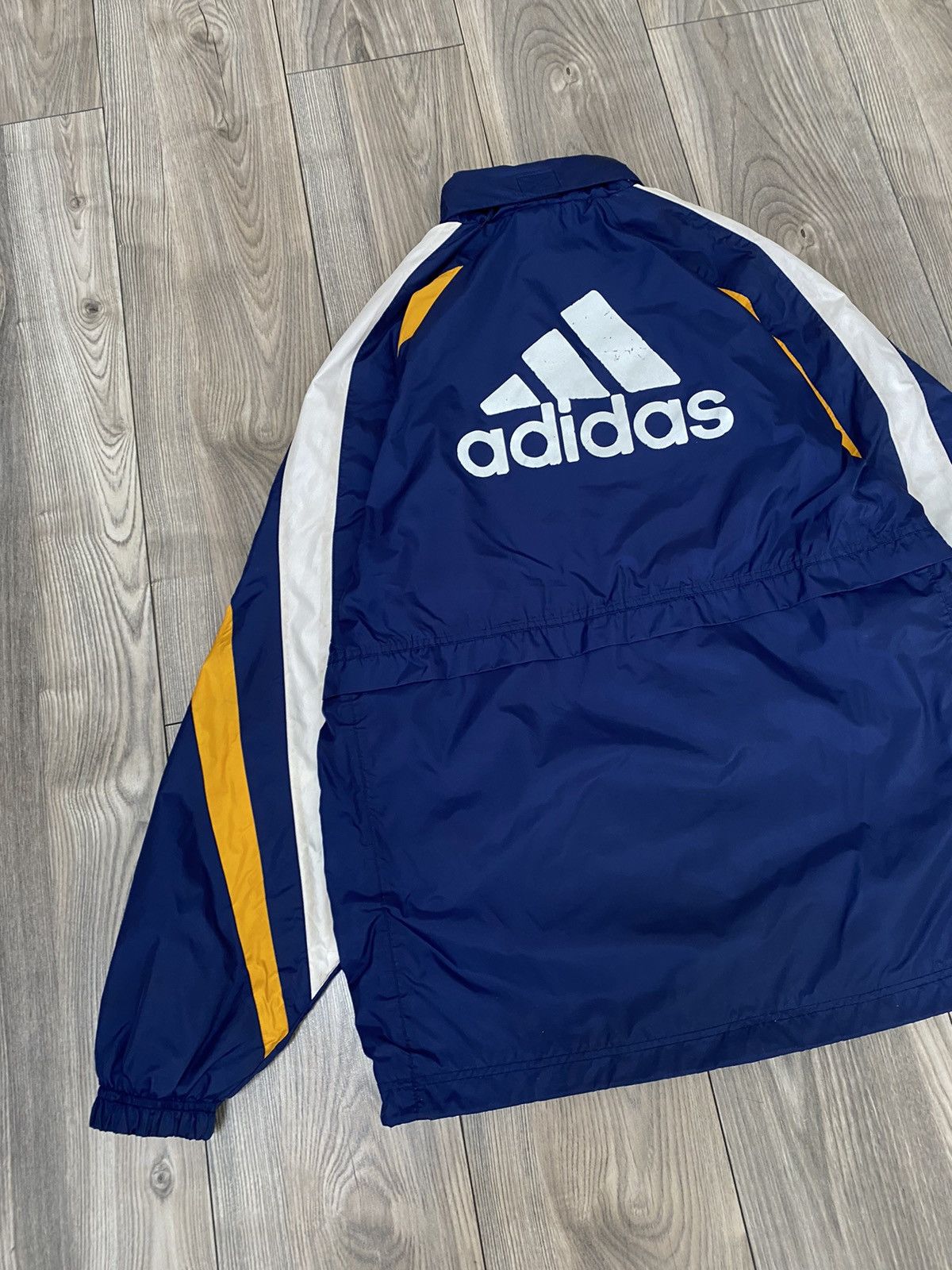 Adidas Vintage Adidas F.C. Real Madrid Blue Jacket Size M Size US M / EU 48-50 / 2 - 14 Thumbnail