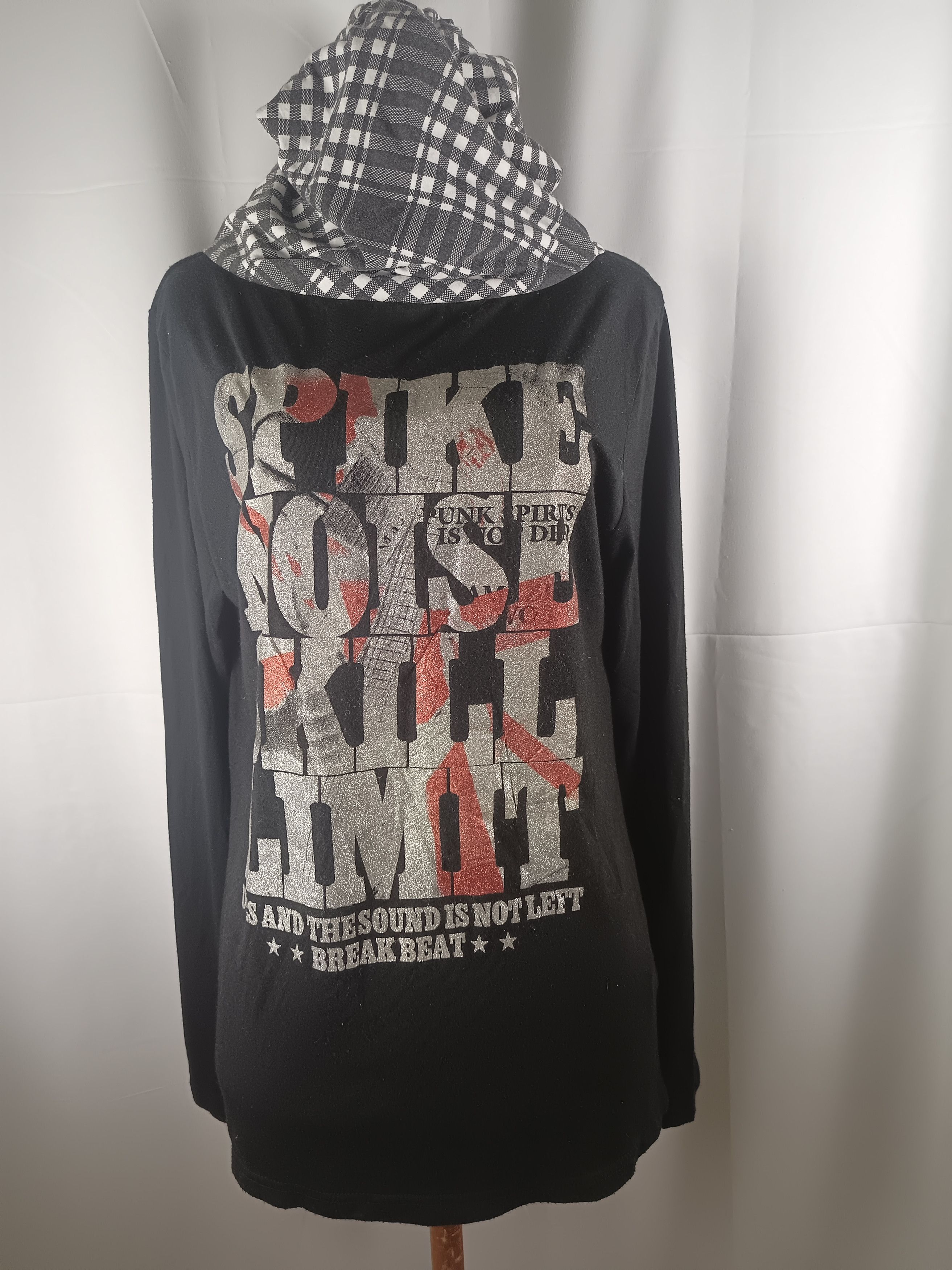 If Six Was Nine × Japanese Brand × Le Grande Bleu (L.G.B.) Oblo Design- Spike Noise Skill Limit Punk Spirit Longslevee Size US L / EU 52-54 / 3 - 1 Thumbnail