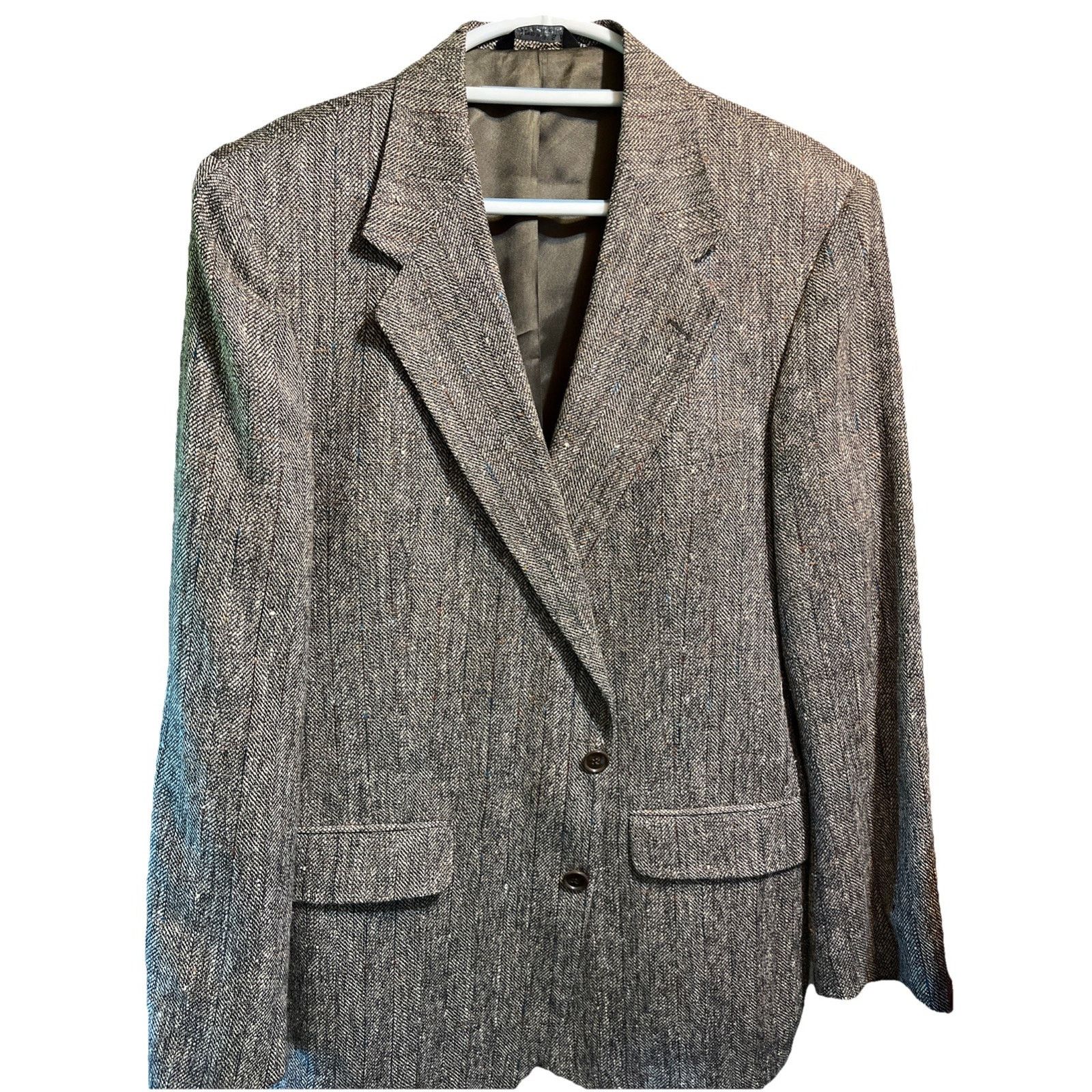 Botany 500 Botany 500 Men’s 42 Reg L Wool Tweed Gray 2 Button sportcoat Size US L / EU 52-54 / 3 - 1 Thumbnail