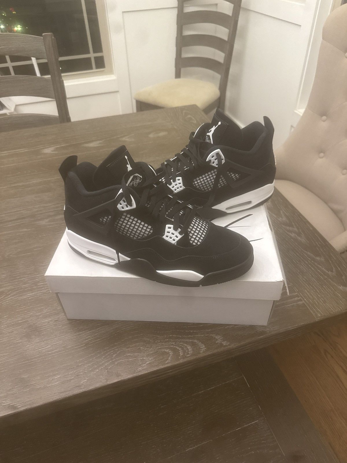 Jordan Brand Jordan 4 white thunder Size US 12 / EU 45 - 2 Thumbnail