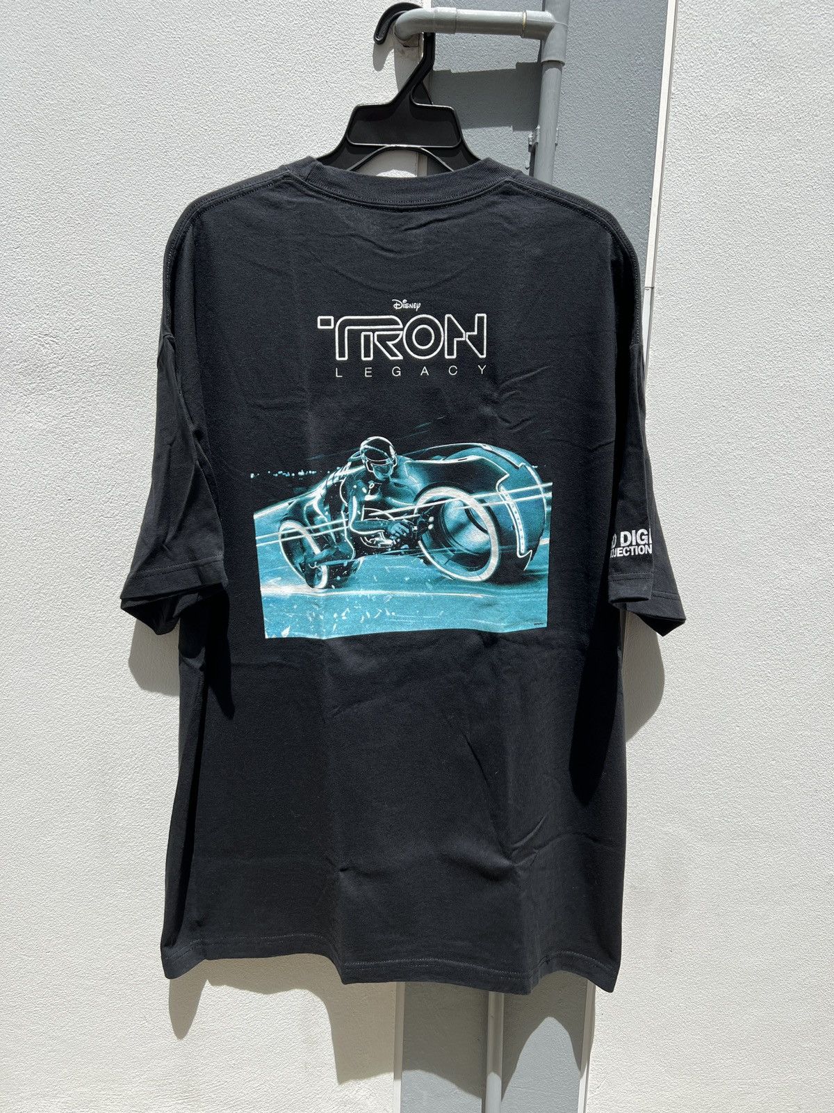 Disney × Vintage Vintage Y2K Tron Legacy Daft Punk Disney Promo Movie Tee Size US XL / EU 56 / 4 - 2 Thumbnail