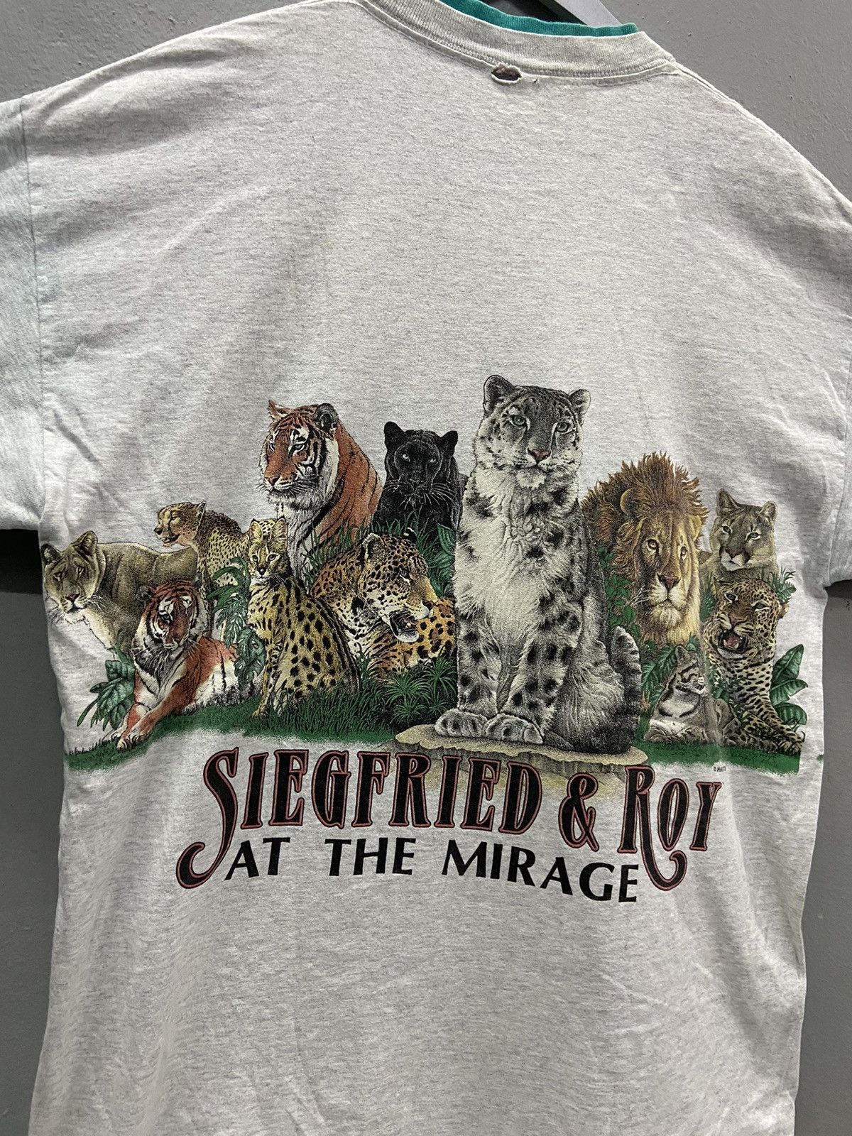 Habitat VINTAGE HABITAT XCII SIEGFRIED &ROY AT THE MIRRAGE TEE SHIRT Size US XL / EU 56 / 4 - 6 Thumbnail