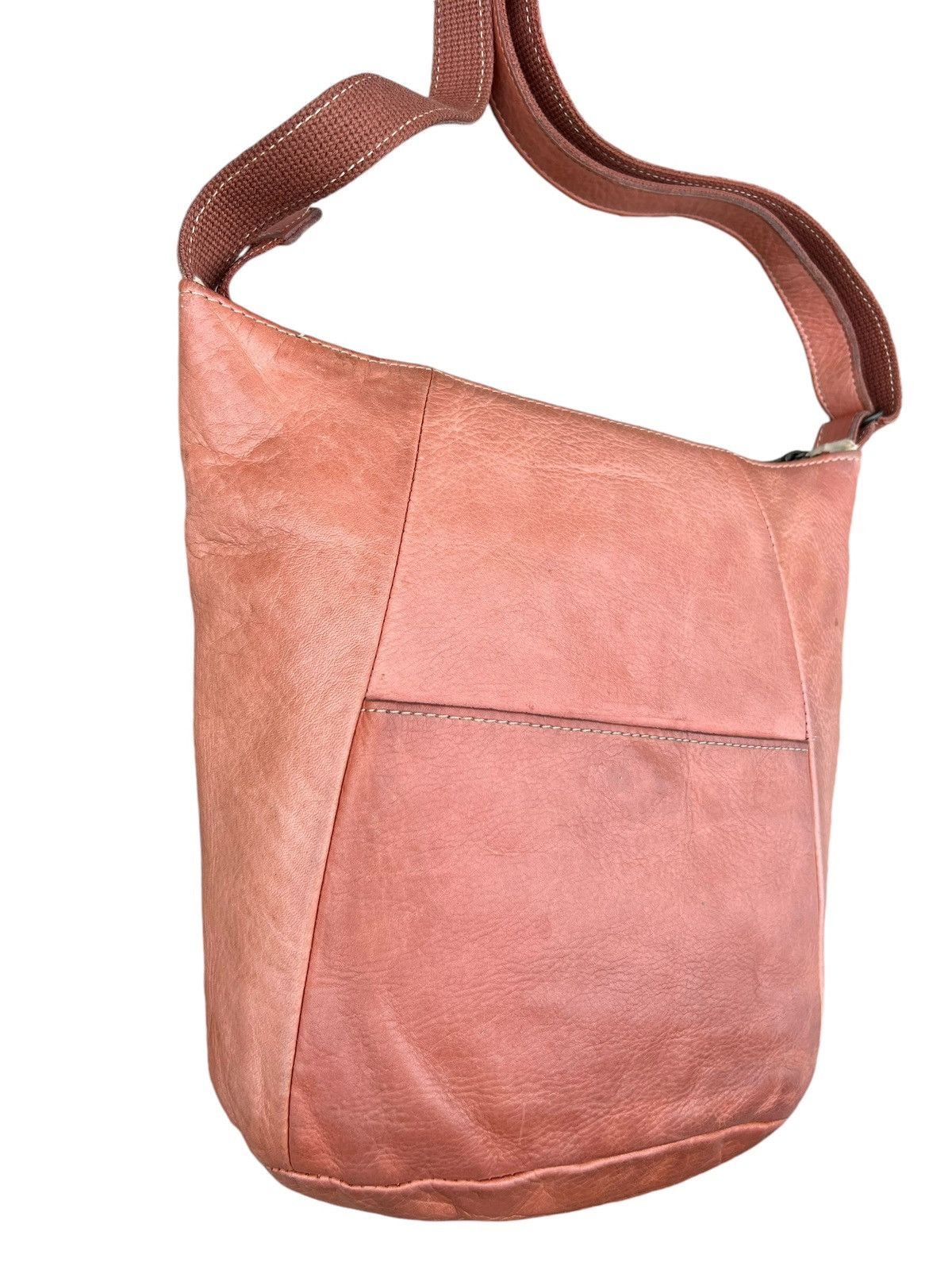 Leather Kissora Japan Muddy Patina Leather Sling Bag Size ONE SIZE - 11 Thumbnail