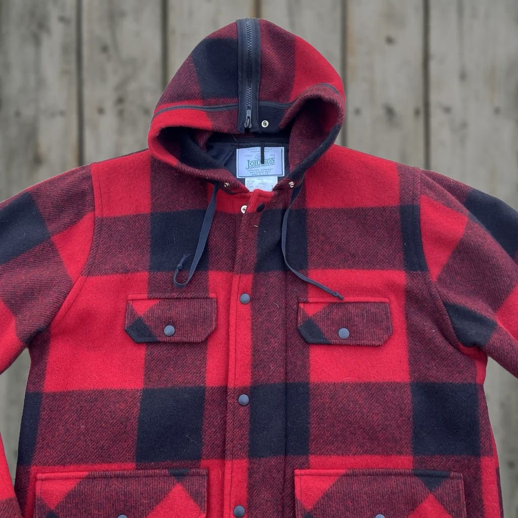 Johnson Woolen Mills VINTAGE Johnson Woolen Mills Buffalo Plaid Hooded Wool Hunting Jacket 44 Men Coat Jacket Wool 60s 70s Hunting Hooded Pockets Red Regular, USA Size US S / EU 44-46 / 1 - 1 Thumbnail