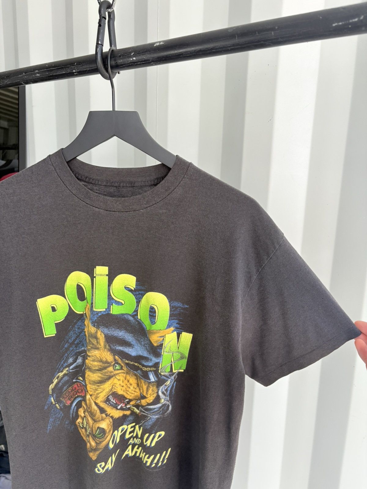 Band Tees Thrashed Poison Open Up Faded Distressed ERD GRUNGE Size US XL / EU 56 / 4 - 3 Thumbnail