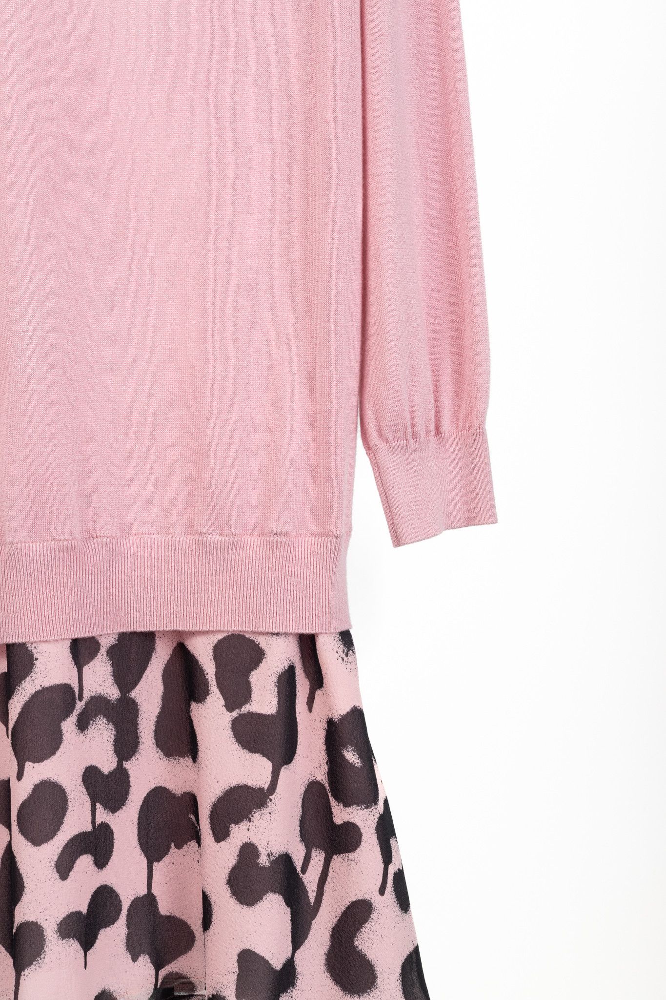 Boutique Moschino Boutique Moschino Pink Silk Leopard-Trim Sweater Size M / US 6-8 / IT 42-44 - 7 Thumbnail