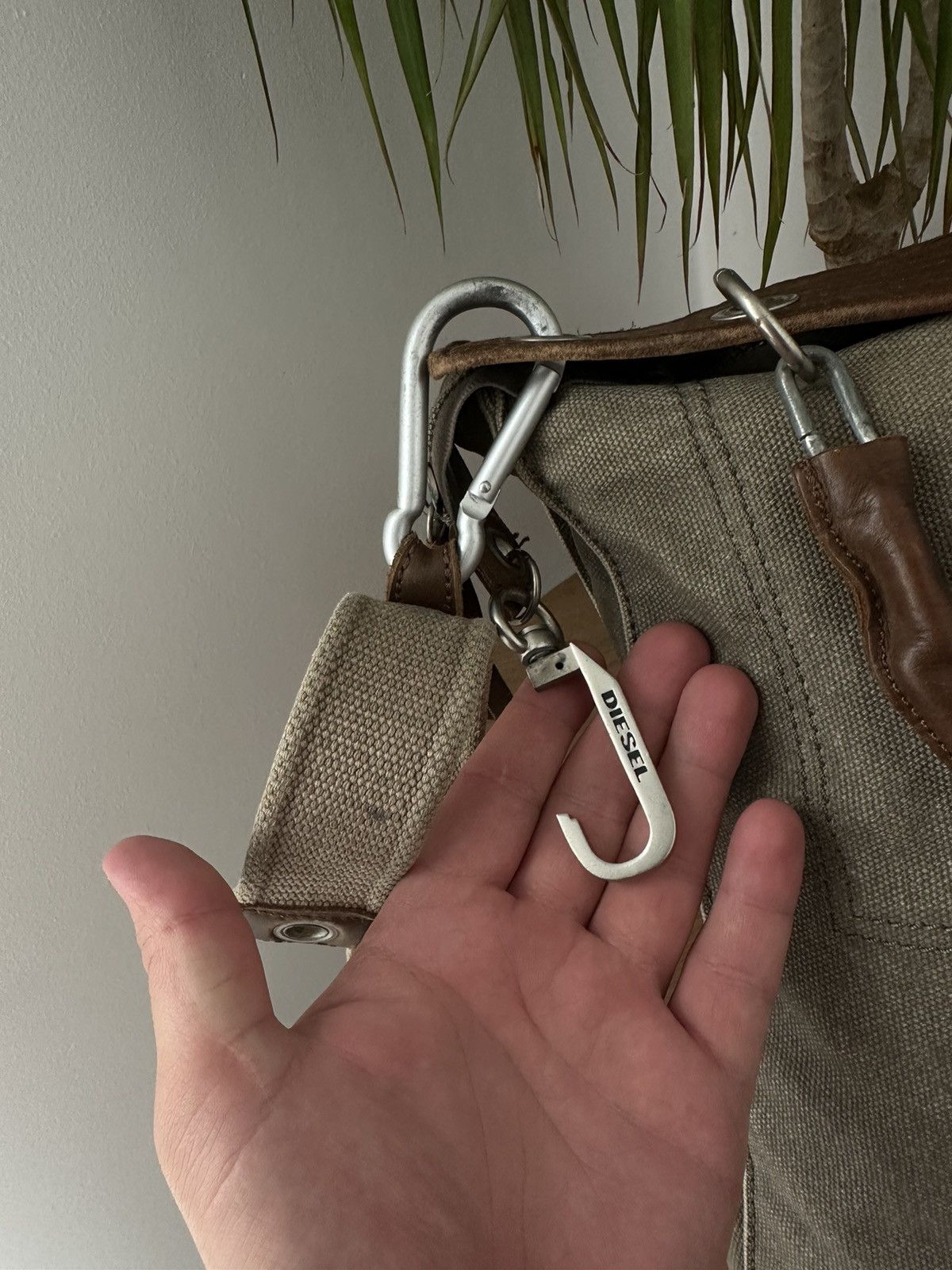 Diesel Vintage Diesel Avant-Garde Beige Tactical Shoulders Bag Size ONE SIZE - 10 Thumbnail