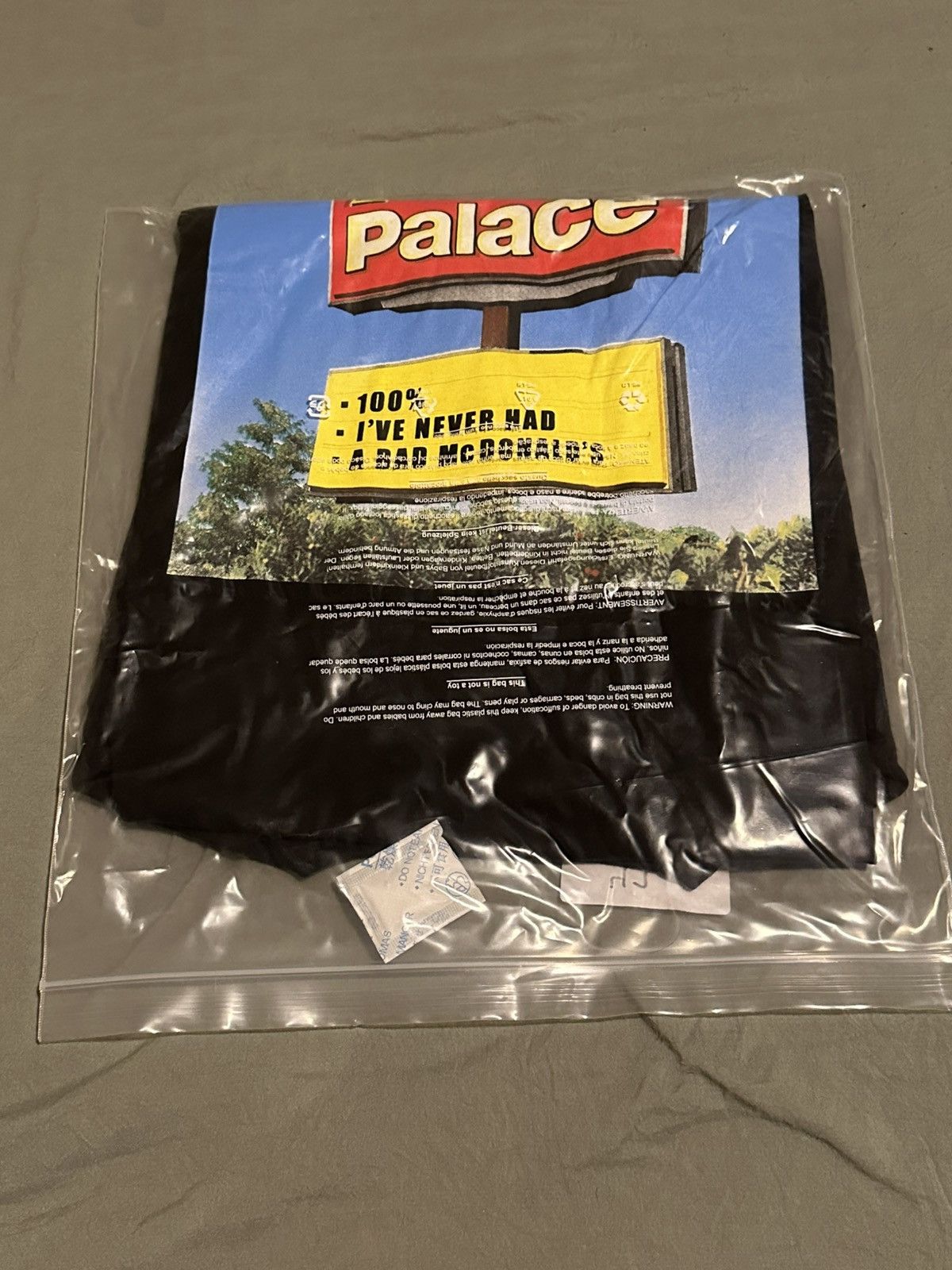 Palace Palace x McDonalds Size US M / EU 48-50 / 2 - 2 Thumbnail