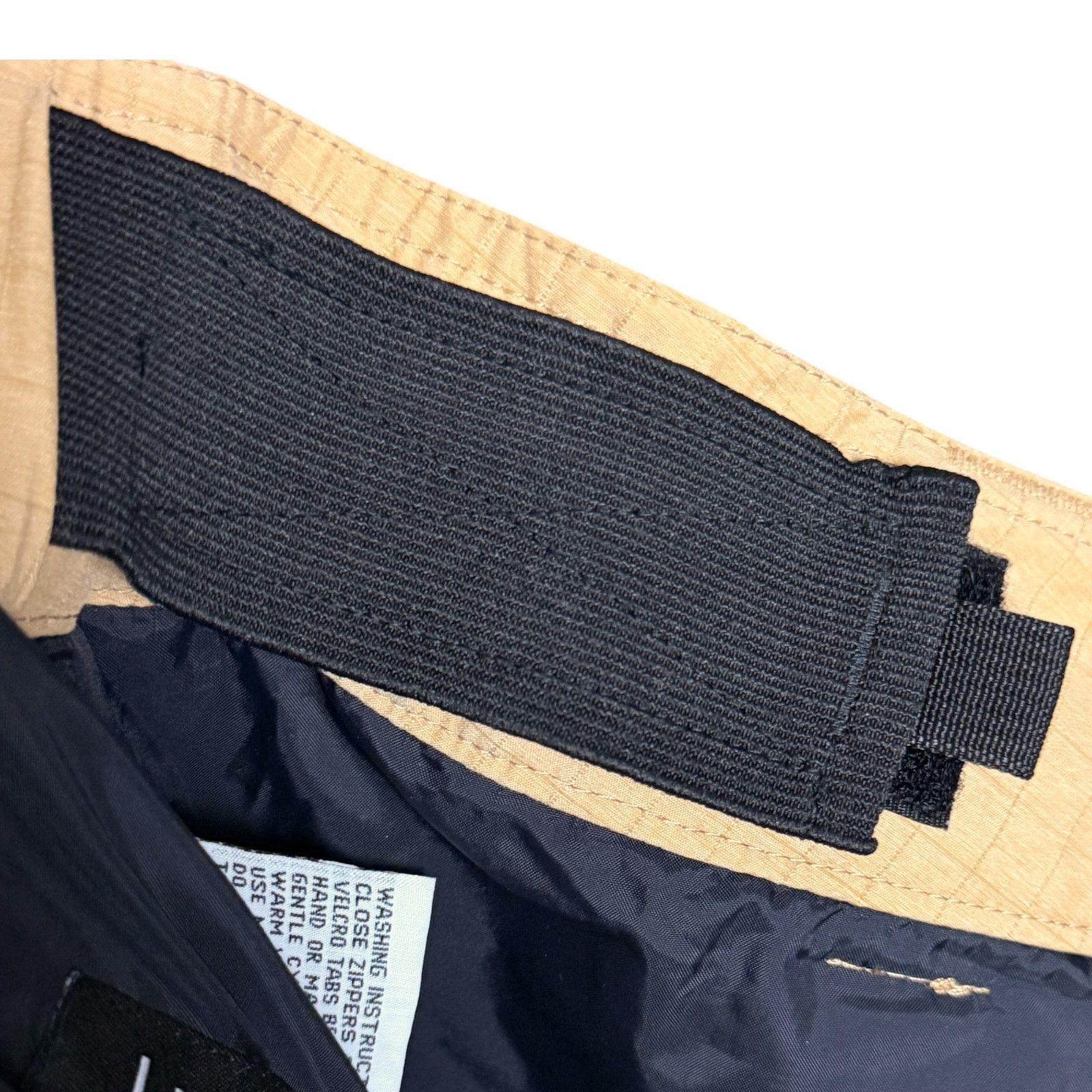 Body Glove Body Glove Men’s XL Snow Ski Cargo Pants Khaki Black 38x32 Size US 38 / EU 54 - 7 Thumbnail