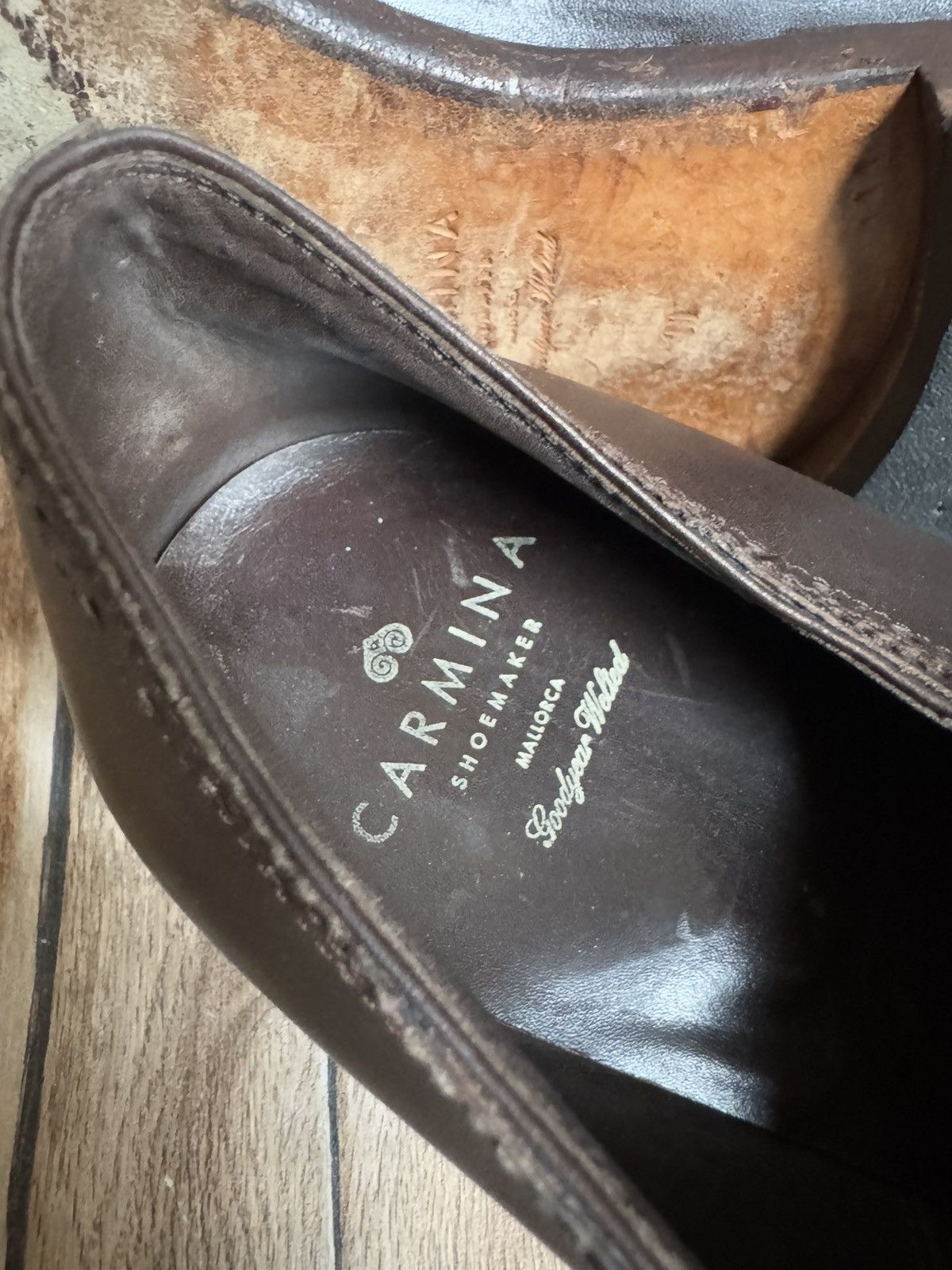 Carmina Wholecut Oxford shoe Size US 11 / EU 44 - 11 Thumbnail