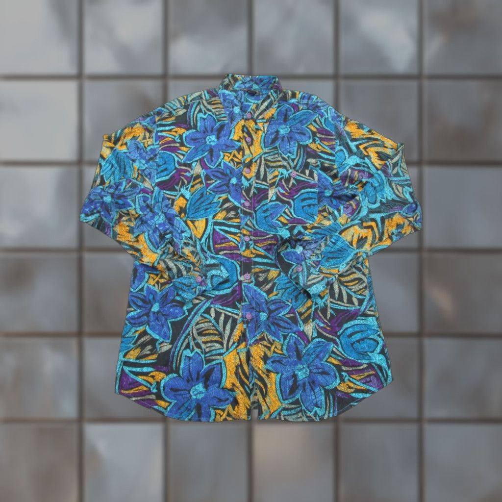 Vintage VINTAGE Tulliano Shirt Men Blue Floral All-Over 90s 90s Weave Button-Up L Adult Regular Size L Blue Floral Pattern Mens Shirt Size US L / EU 52-54 / 3 - 1 Thumbnail