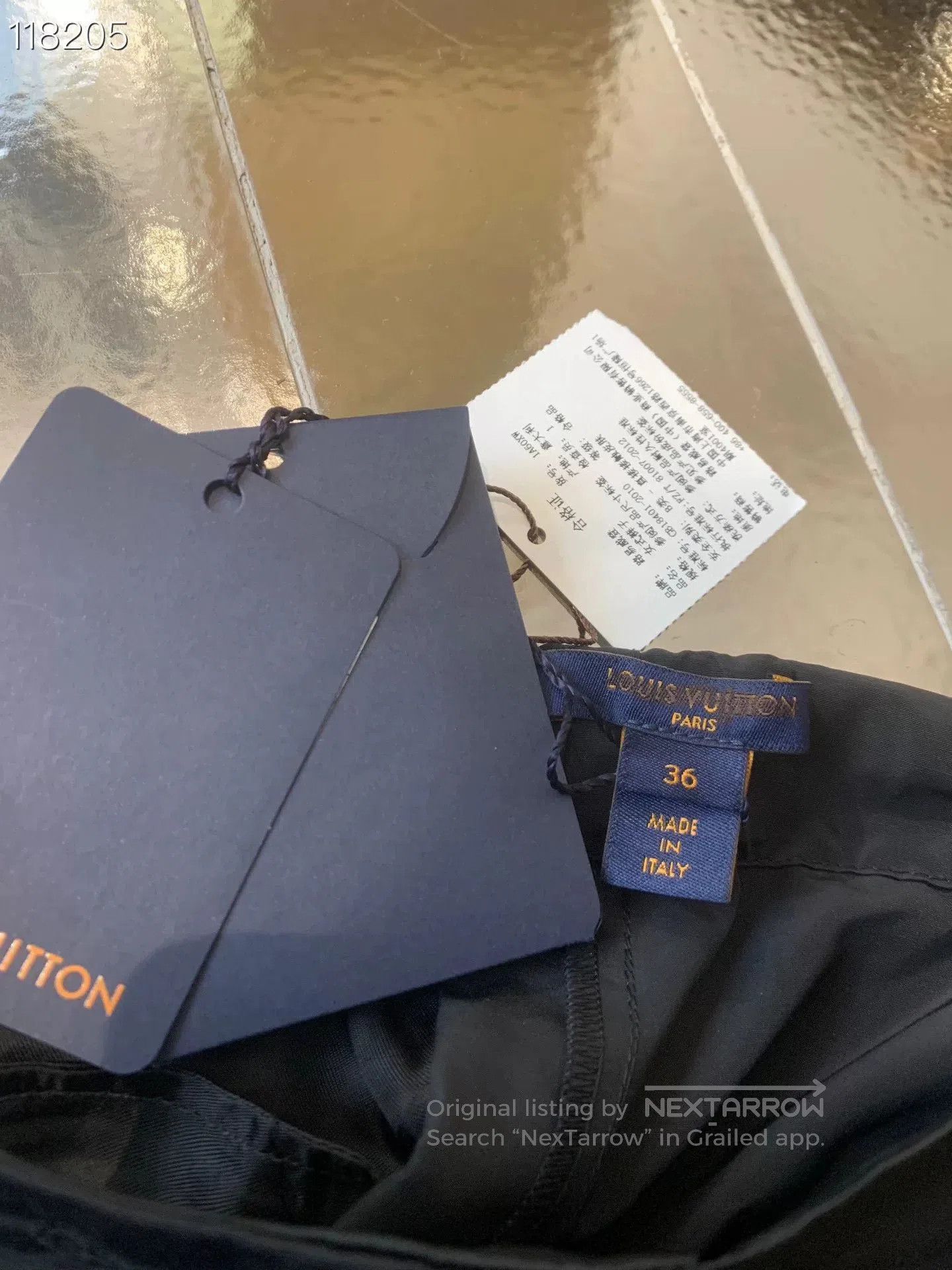 Louis Vuitton LV Women's Athletic Casual Shorts. Size 35" - 3 Thumbnail