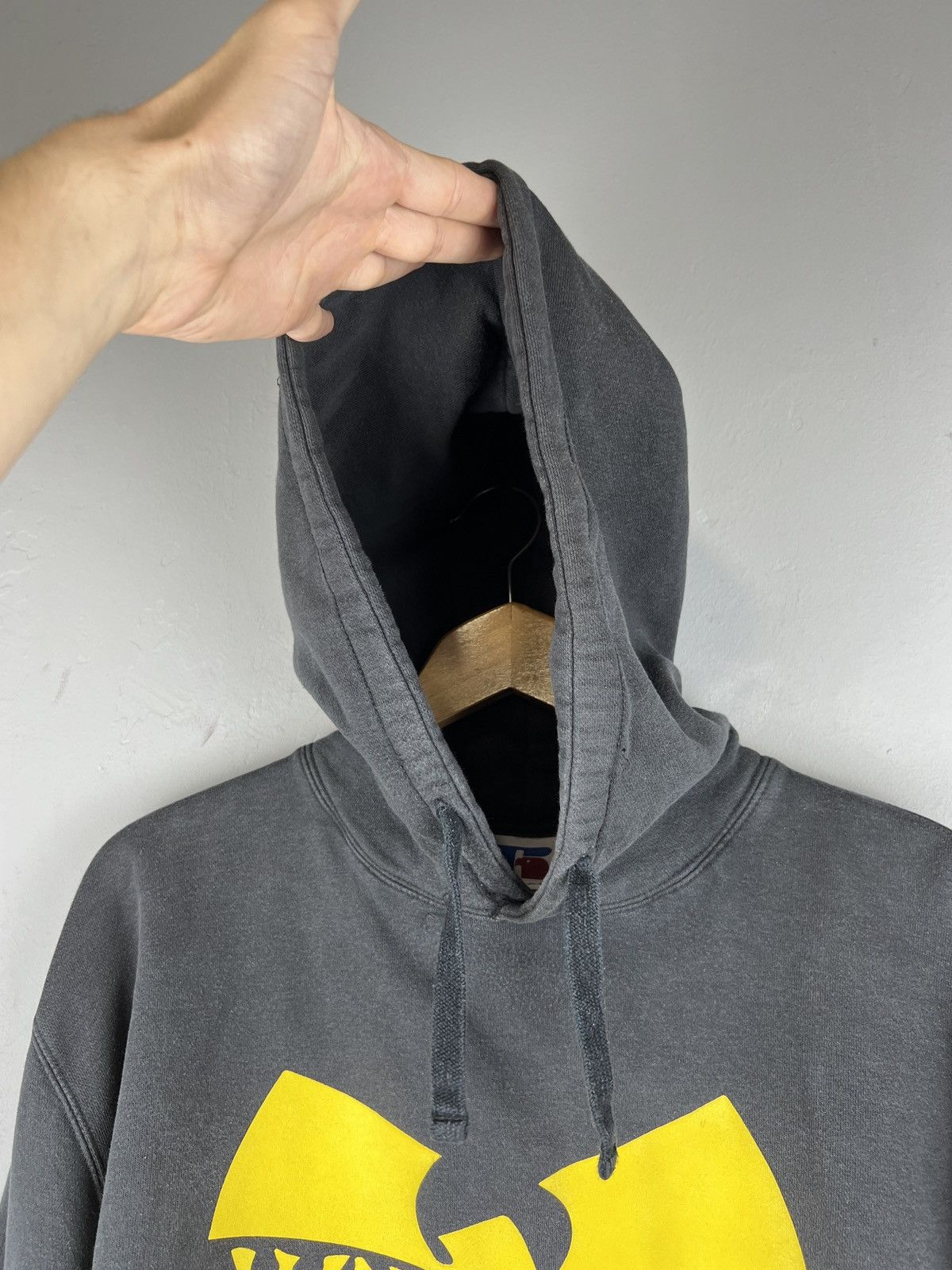 Wu-Tang Clan 💥RARE💥 VINTAGE 90s WU TANG CLAN RUSSEL ATHLETIC HOODIE Size US XXL / EU 58 / 5 - 8 Thumbnail