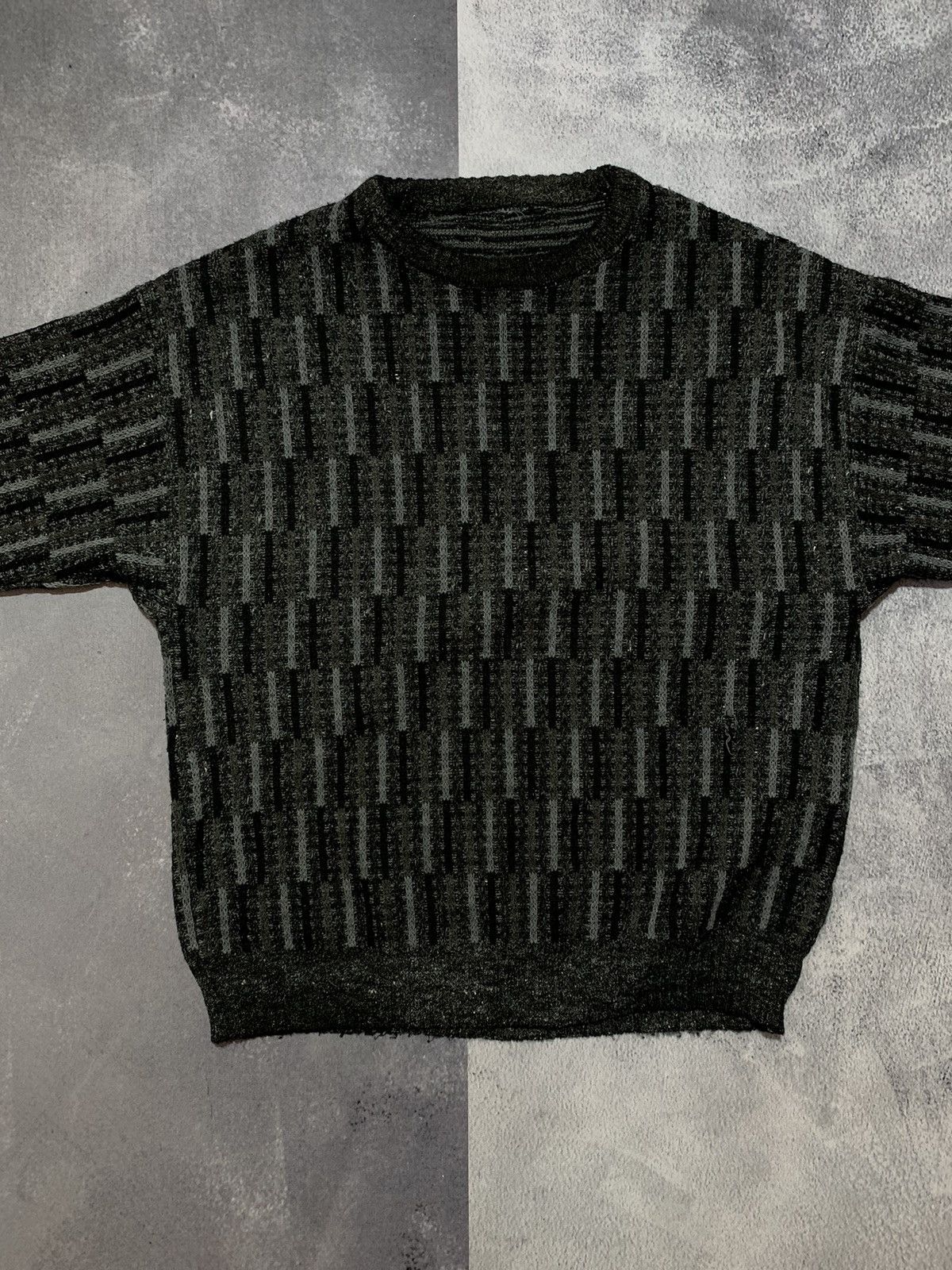 Vintage Vintage 90s Black knitwear sweater streetwear size M Size US M / EU 48-50 / 2 - 4 Thumbnail