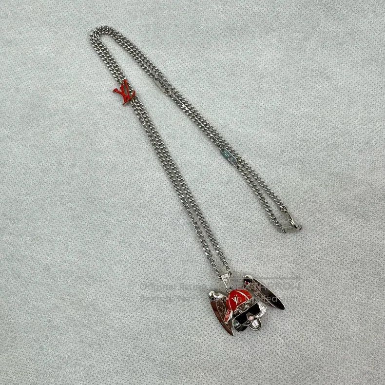 Louis Vuitton Louis Vuitton Year of the Rabbit Limited Bugs Bunny Pendan Size ONE SIZE - 1 Thumbnail