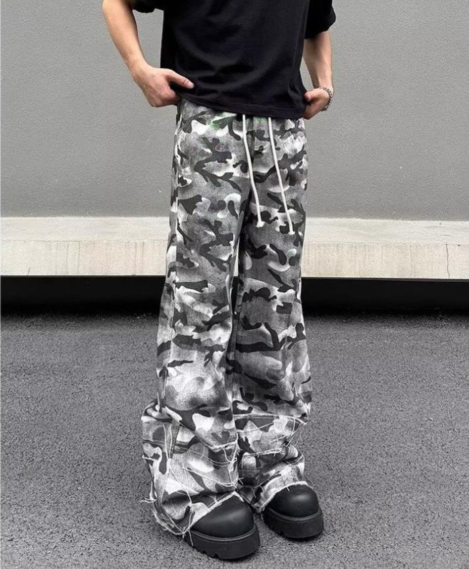 Japanese Brand Camouflage Men's Cargo Pants Size US 33 - 2 Thumbnail