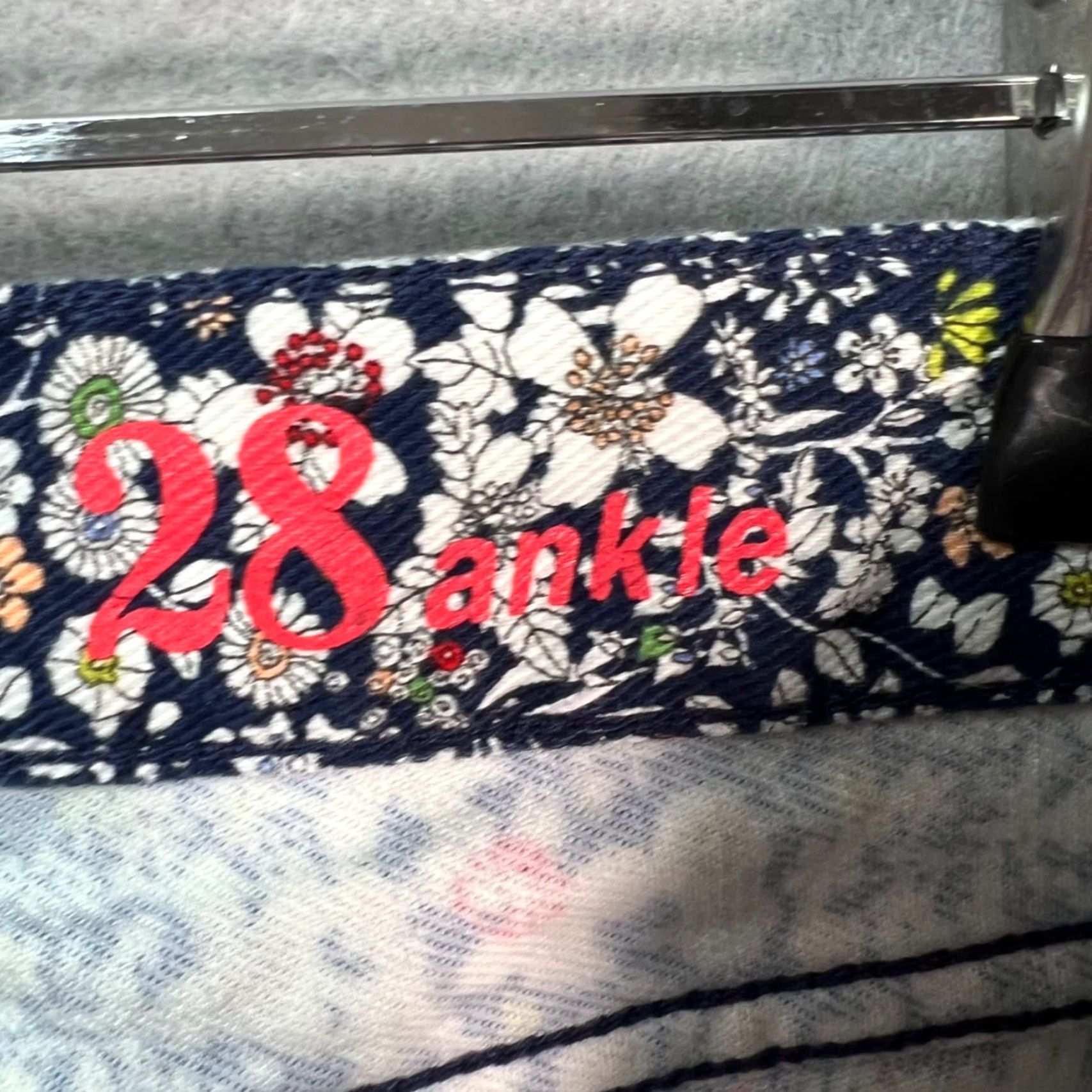 J.Crew J.CREW Toothpick Ankle Pants Floral Print Cotton Blend Skinny 28 Blue Womens Jeans Pants Size 28 Inseam 27""" Size 28" / US 6 / IT 42 - 4 Thumbnail