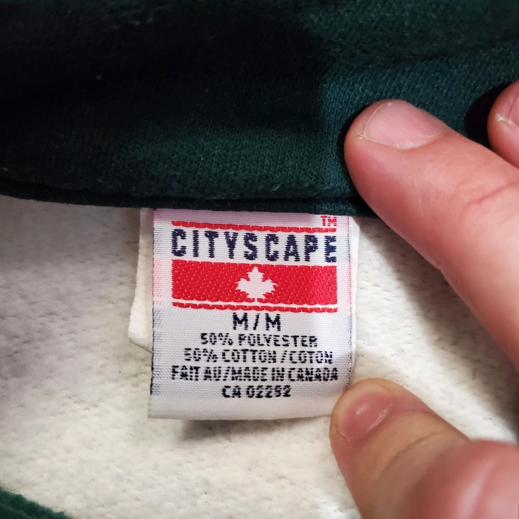 Vintage VINTAGE Cityscape Canada Sweater Mens M Pullover 1/4 Zip Graphic Print Banff Maple Leaf 90s Size US M / EU 48-50 / 2 - 6 Thumbnail