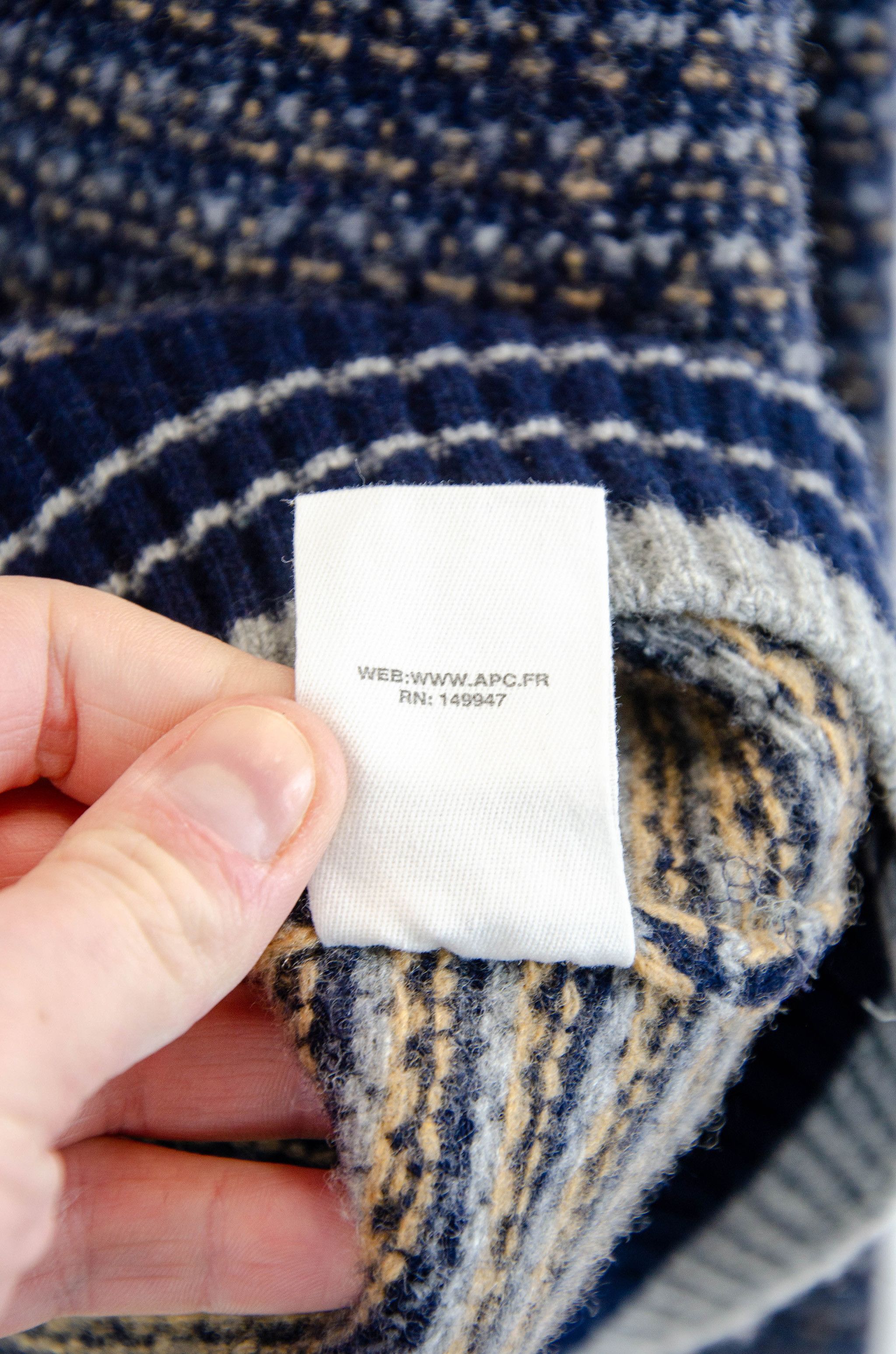A.P.C. A.P.C. Ben Jacquard Wool Sweater Navy - Size L Size US L / EU 52-54 / 3 - 12 Thumbnail