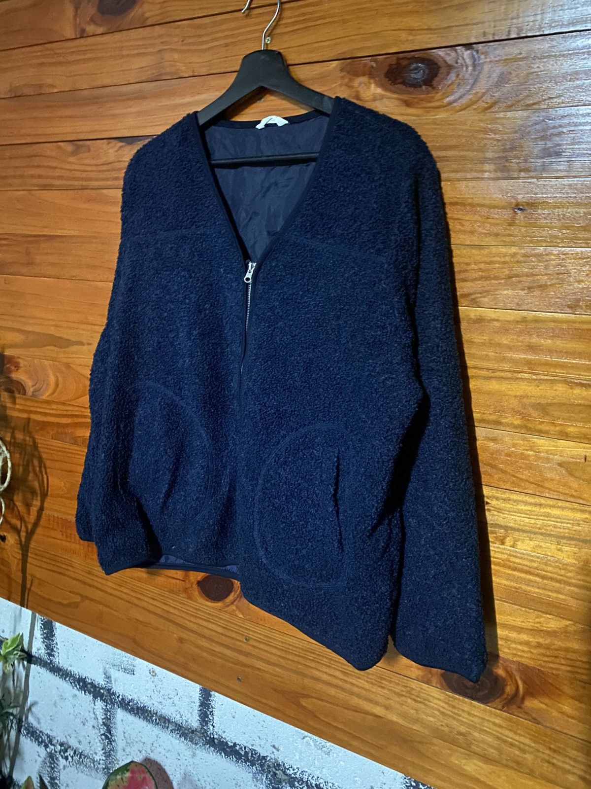 Japanese Brand CAFii Navy Fleece Zip Jacket – Modern Minimalist Japanese Size US XL / EU 56 / 4 - 4 Thumbnail