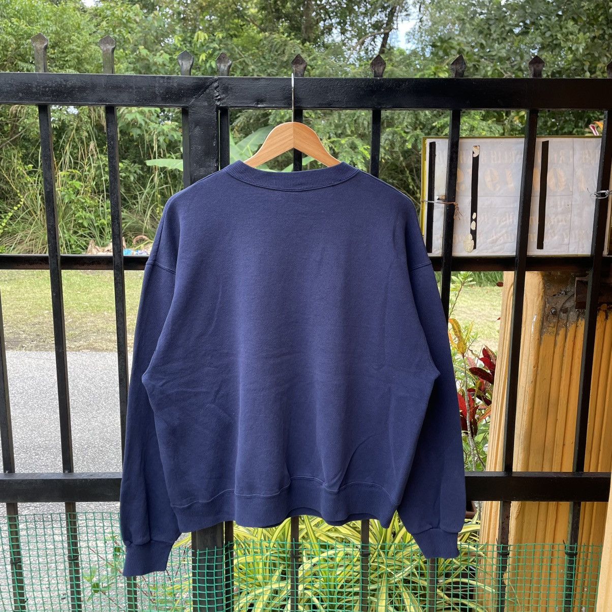 Vintage 🔥Vintage 90s Madison Bridge Country Big Logo Sweatshirts Size US L / EU 52-54 / 3 - 2 Thumbnail