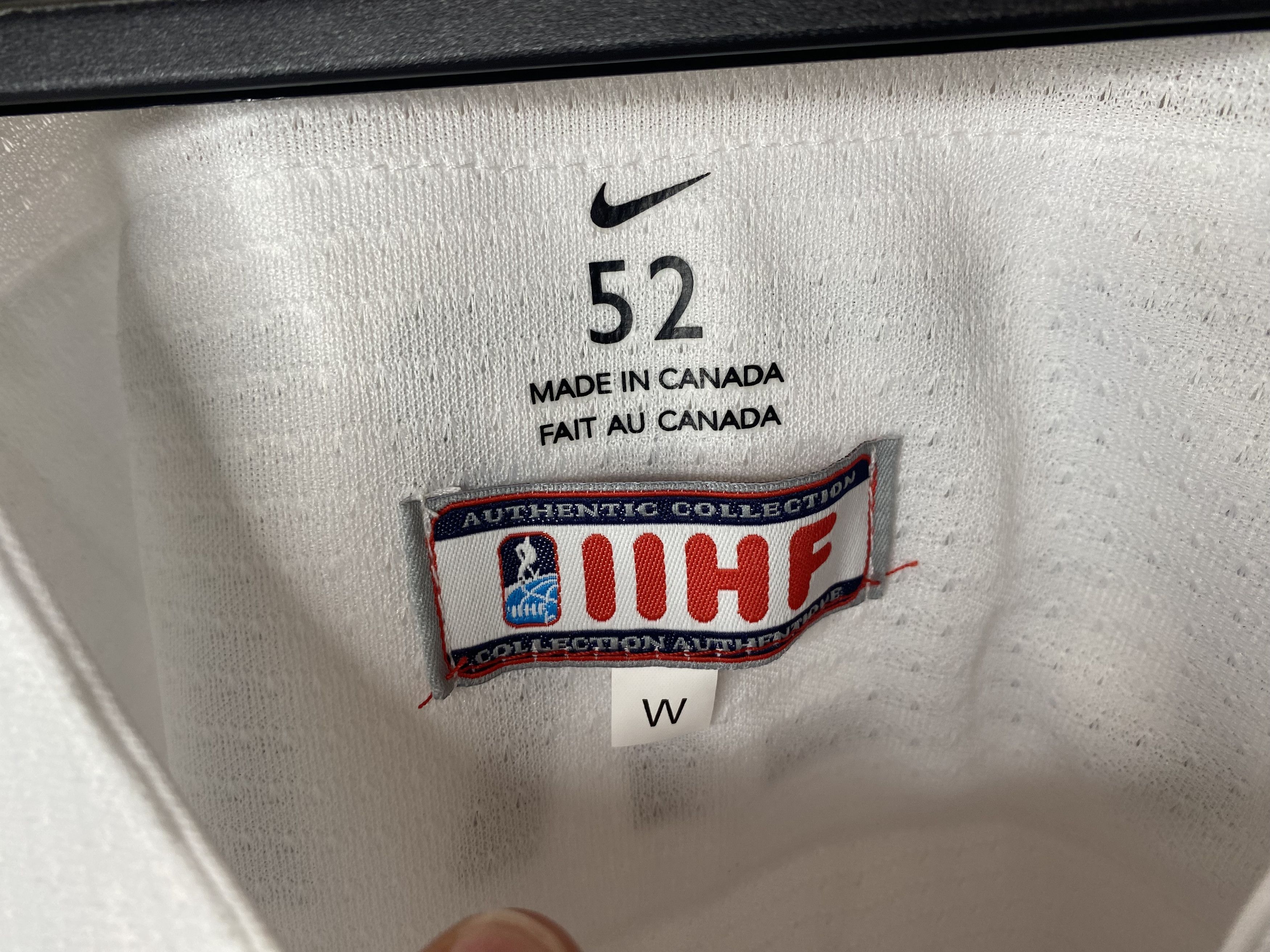 Nike #5 SWITZERLAND TEAM 2022 MATCH WORN ICE HOCKEY JERSEY SHIRT Size US L / EU 52-54 / 3 - 6 Thumbnail