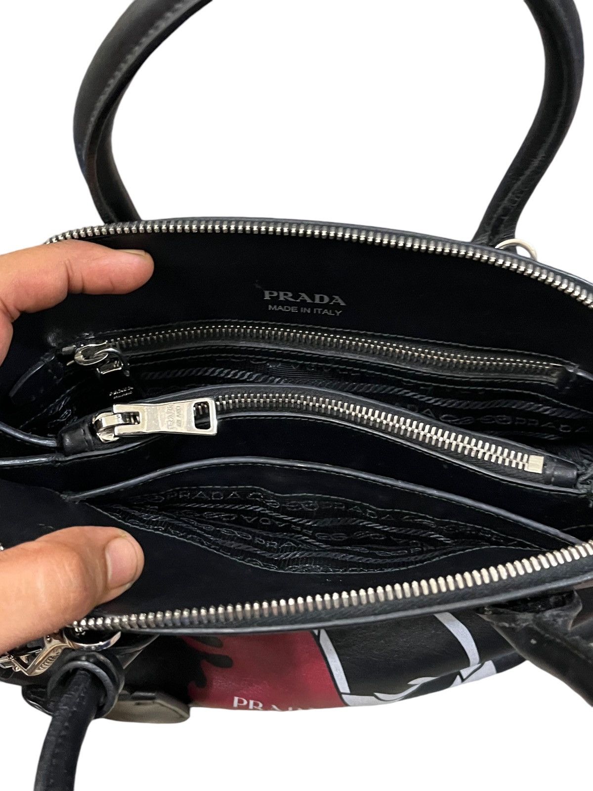 Prada Promenade Leather Crossbody Bag Prada Black Leather Size ONE SIZE - 5 Thumbnail