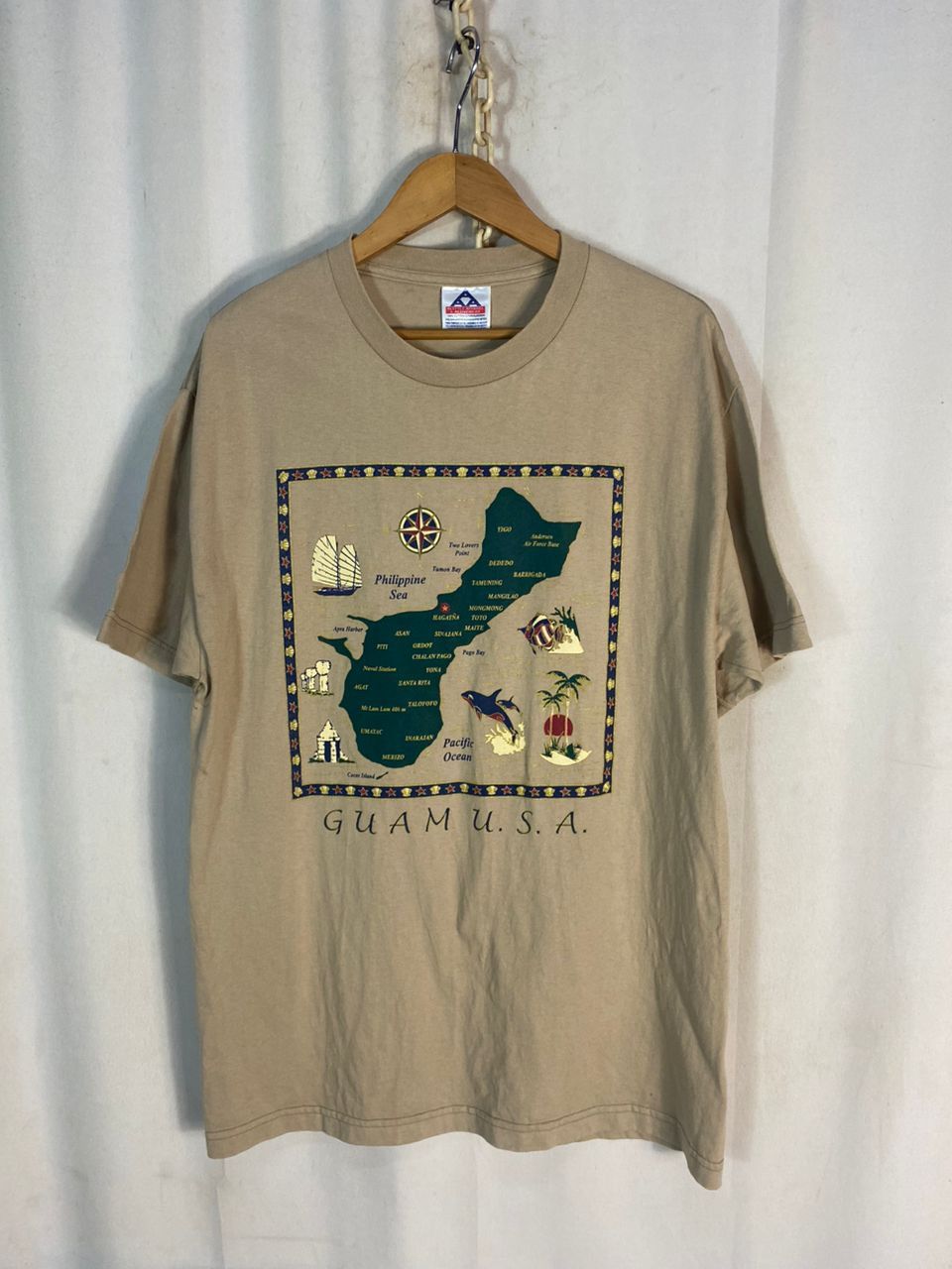 Vintage Vintage Guam usa tshirt Size US L / EU 52-54 / 3 - 7 Thumbnail