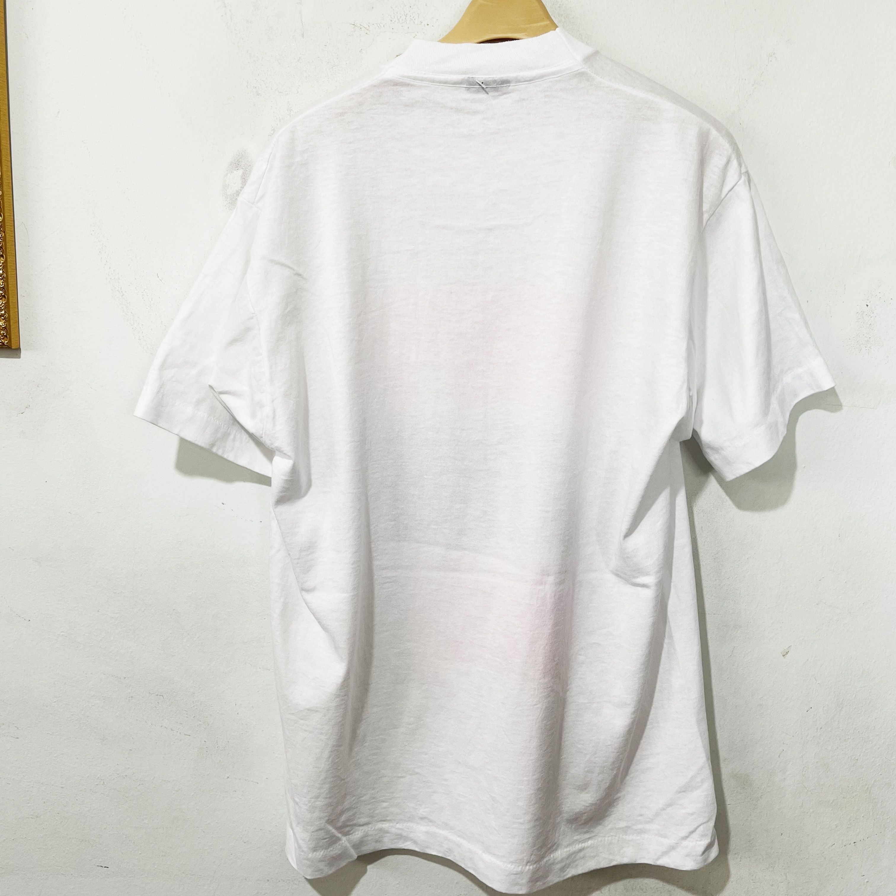 Vintage Vintage 90s “Don’t Bother Me” Graphic T-Shirt Size US L / EU 52-54 / 3 - 3 Thumbnail