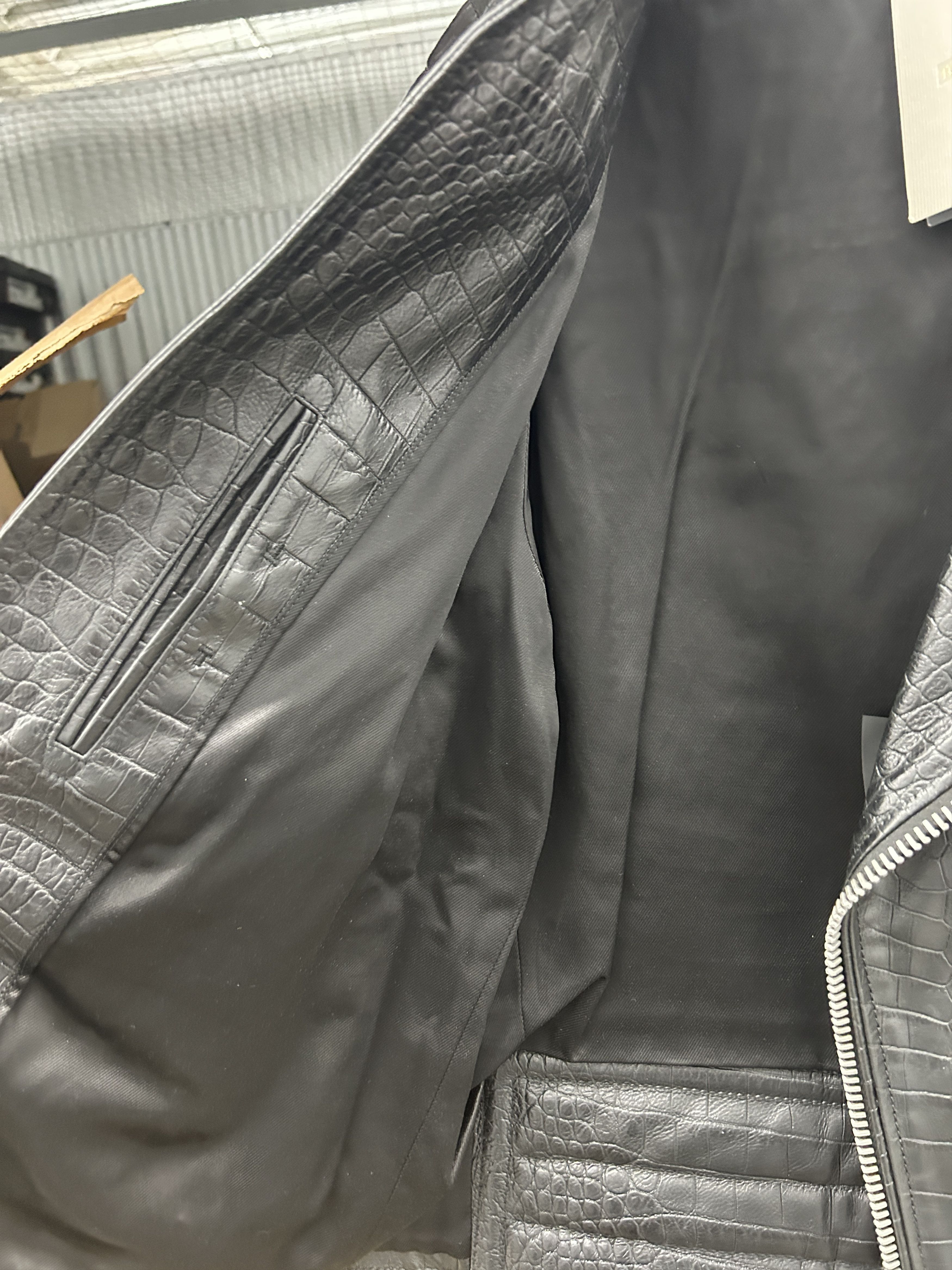 Tom Ford Tom Ford Leather Biker Crocodile Jacket in Black size It 52 Size US L / EU 52-54 / 3 - 18 Thumbnail