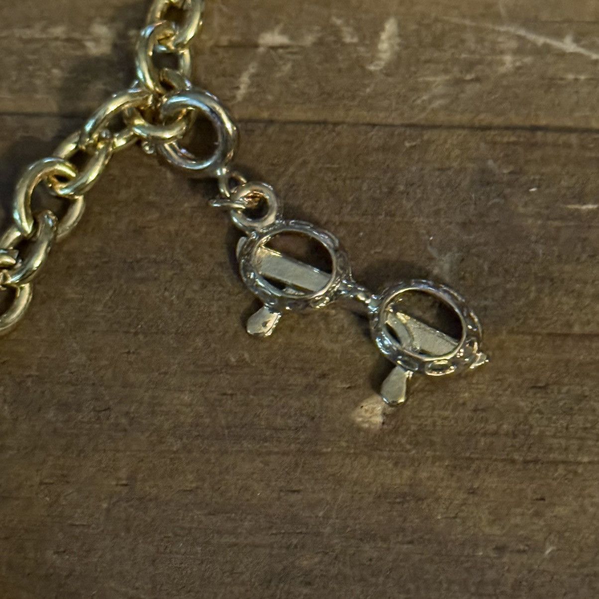 Other Diamond International gold tone Caribbean charm bracelet Size ONE SIZE - 6 Thumbnail